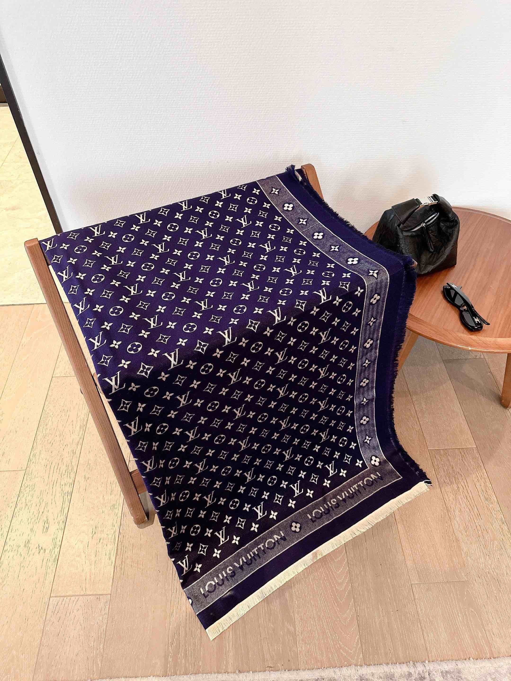 $21 LV ZT10064 gallery