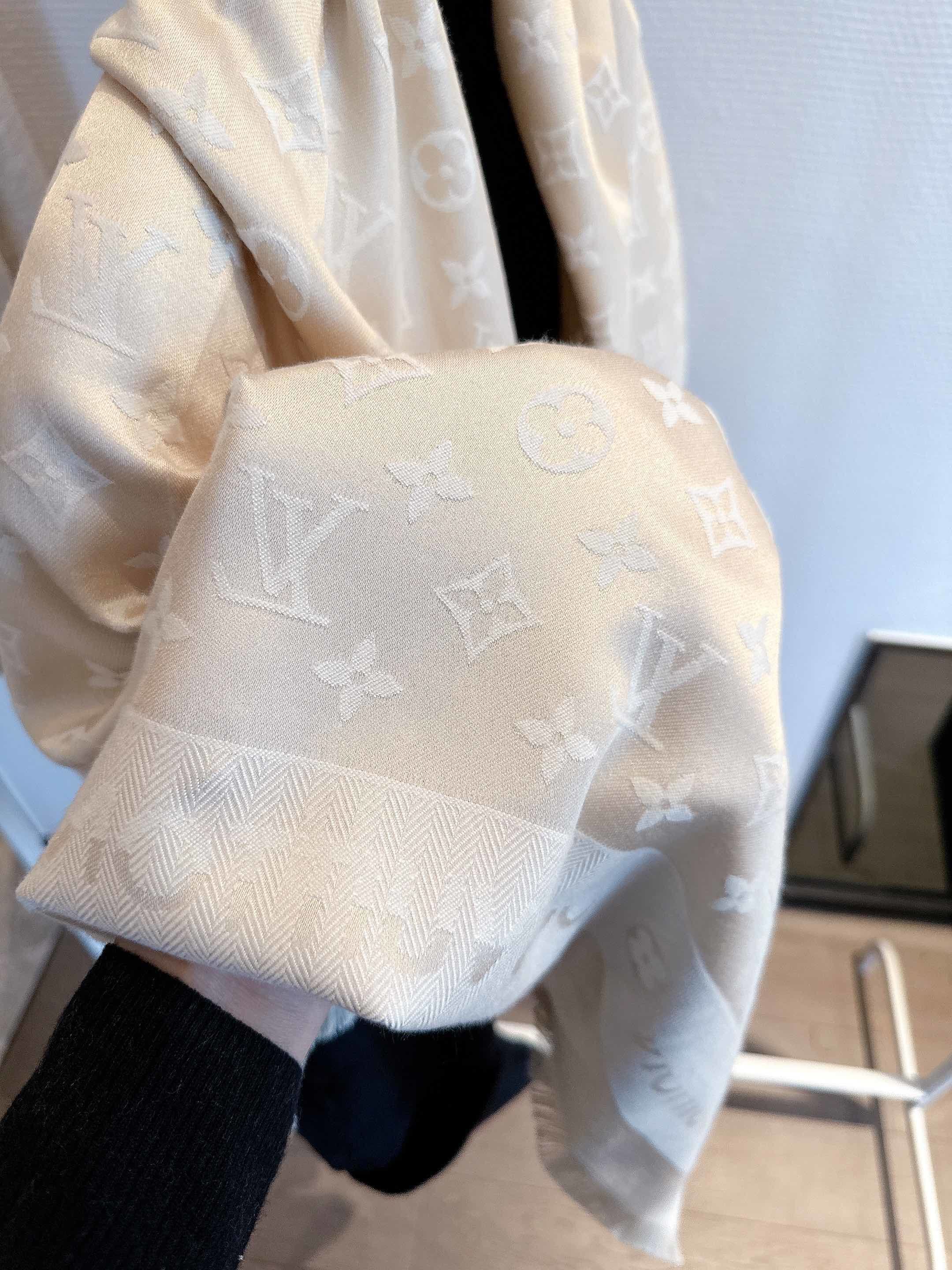 $21 LV ZT10064 gallery