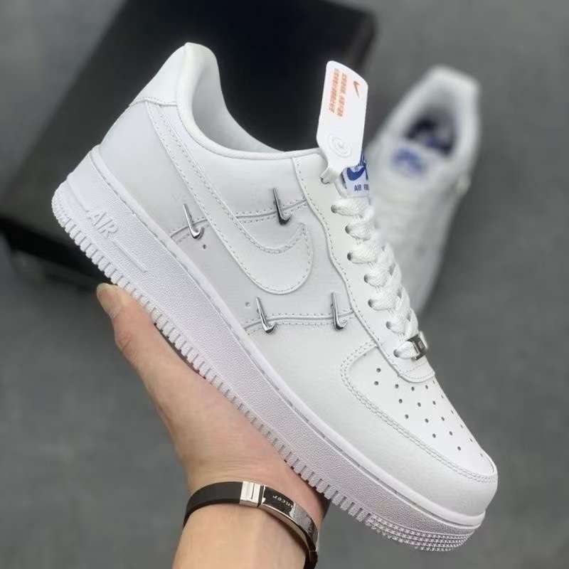 $21 NIKE ZT10234 gallery