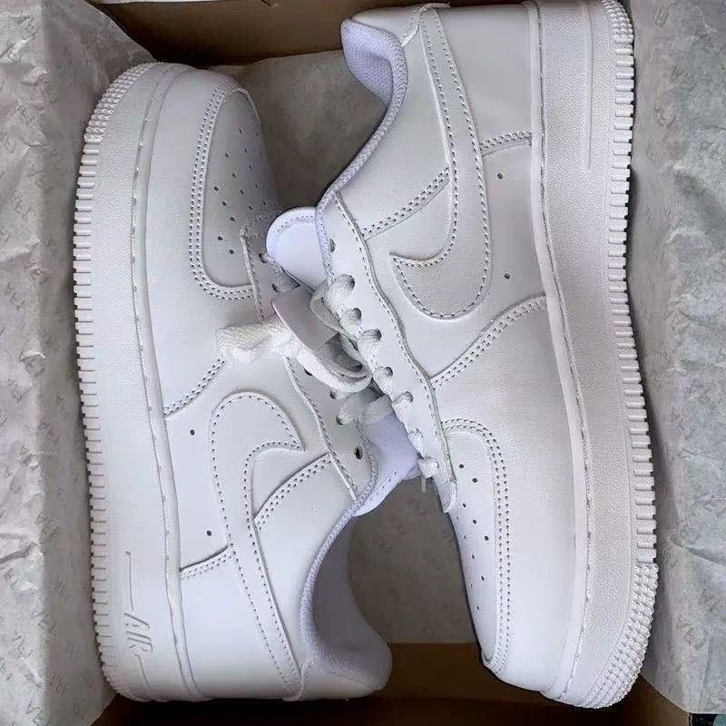 $21 NIKE ZT10234 gallery