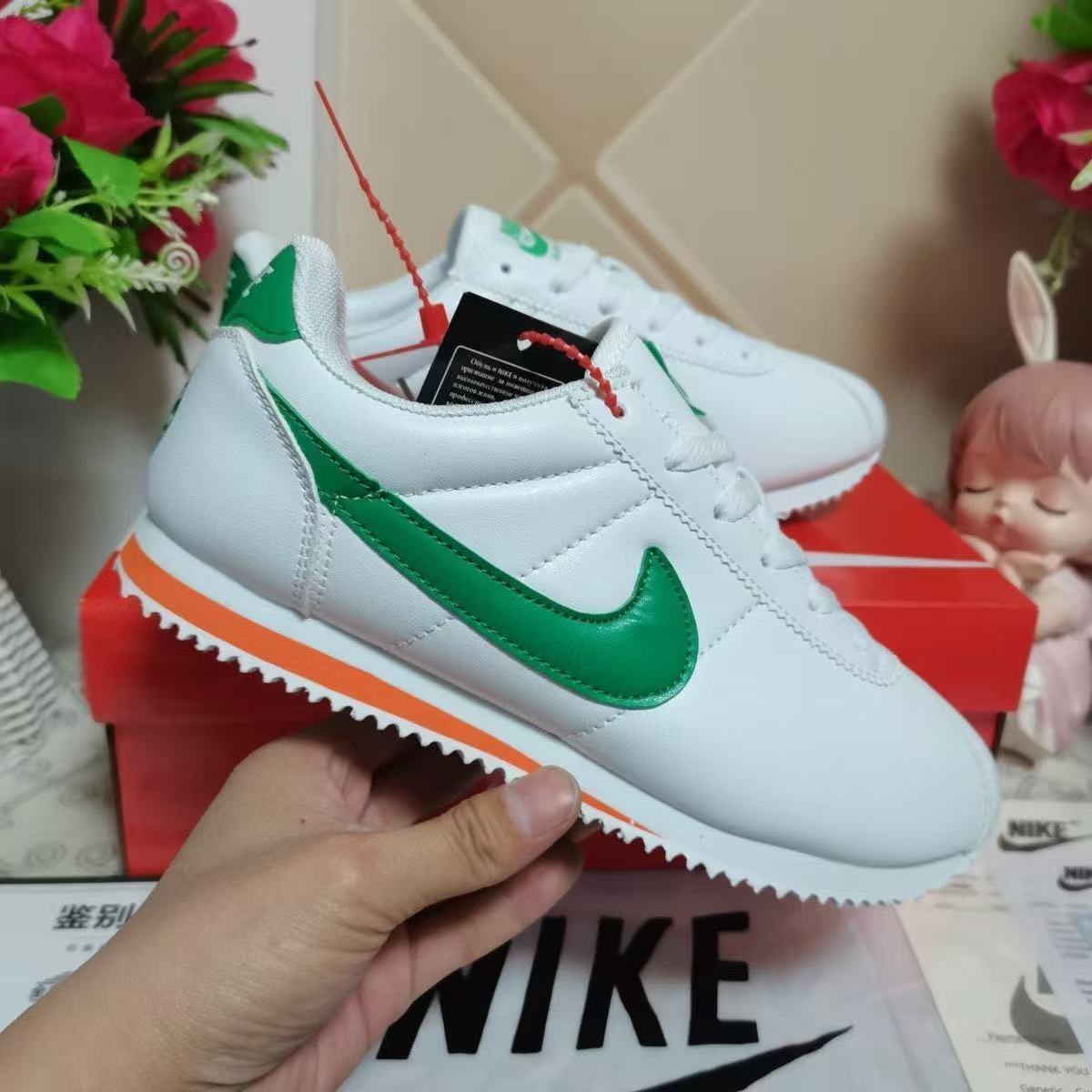 $21 NIKE ZT10248 gallery