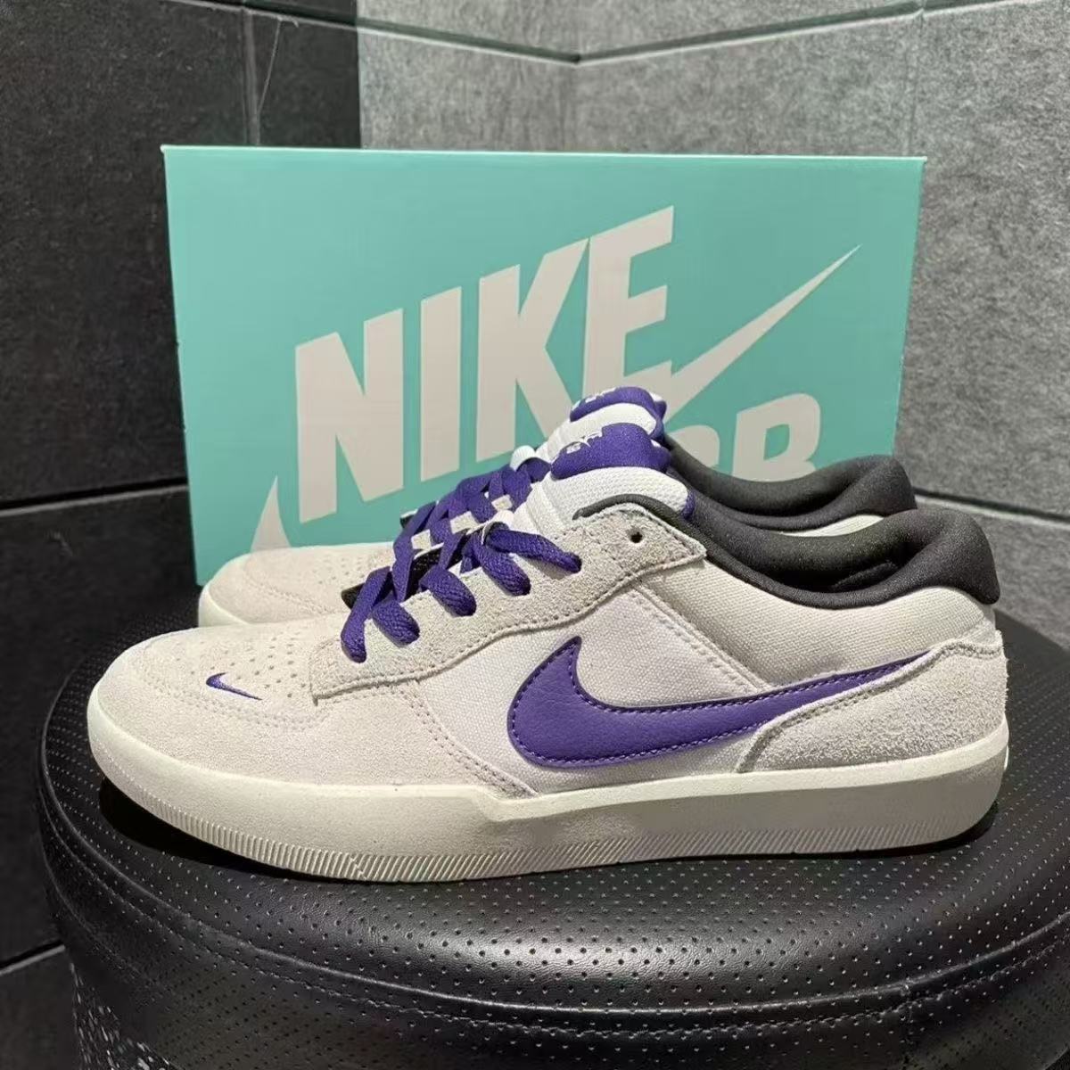 $21 NIKE ZT10252 gallery