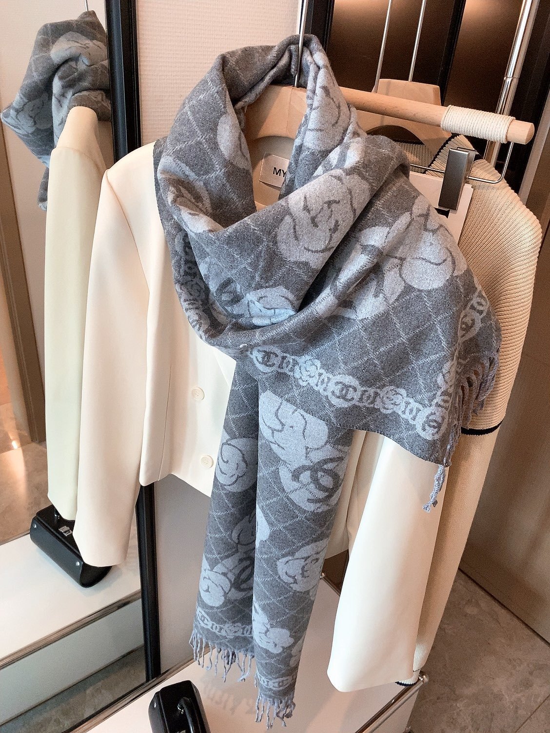 $21.00 Chanel ZT10019 gallery