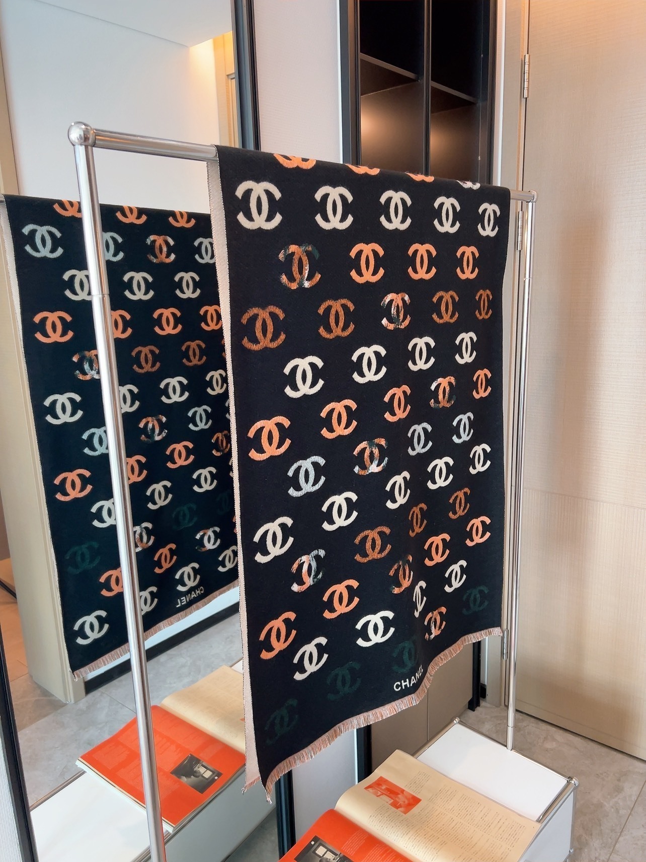 $21.00 Chanel ZT10032 gallery