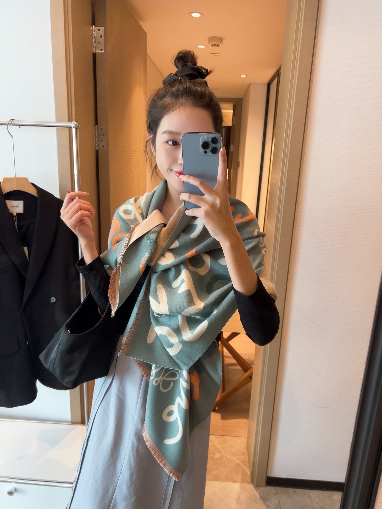 $21.00 LOEWE ZT10031 gallery