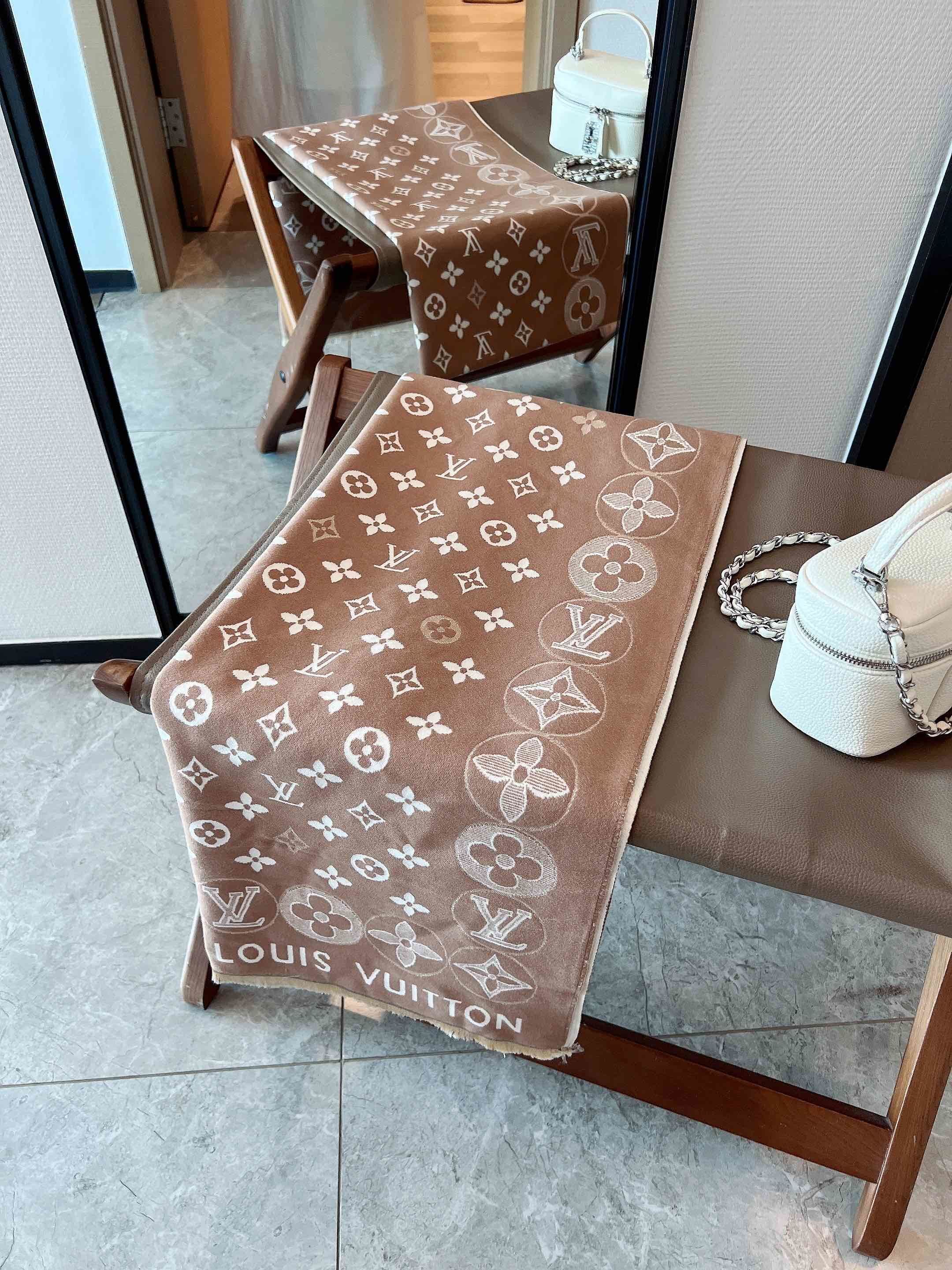 $21.00 LV ZT10012 gallery