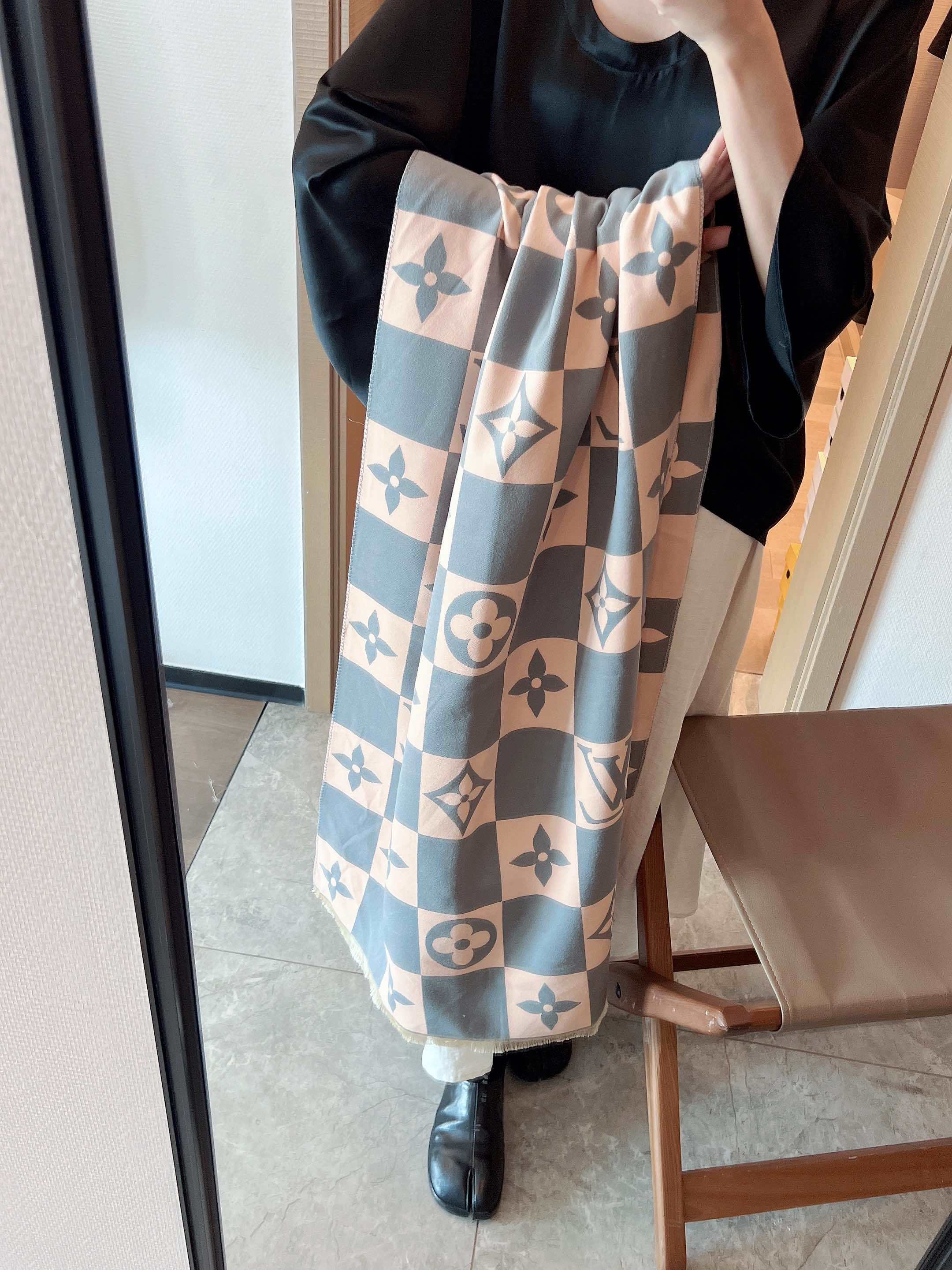 $21.00 LV ZT10013 gallery