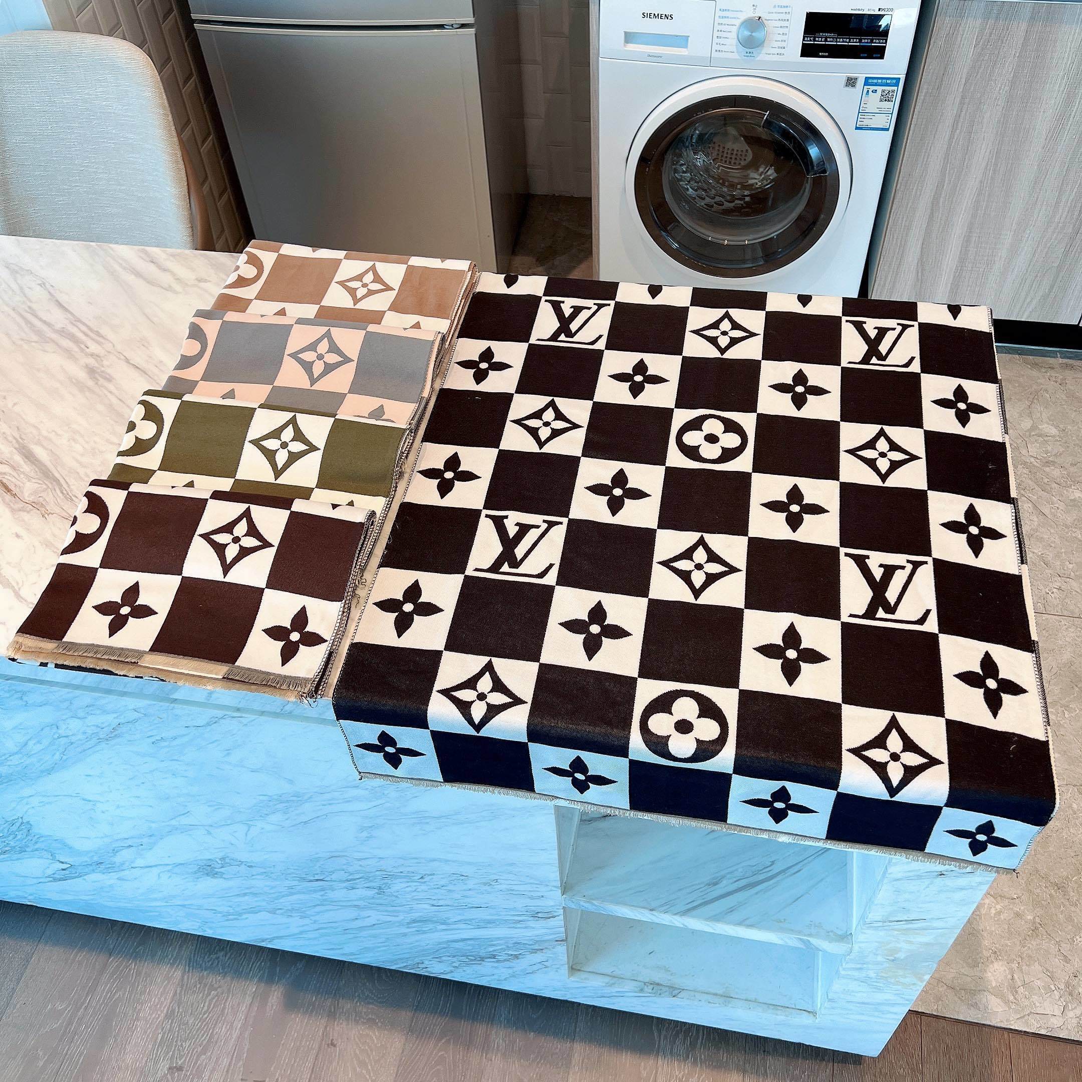 $21.00 LV ZT10013 gallery