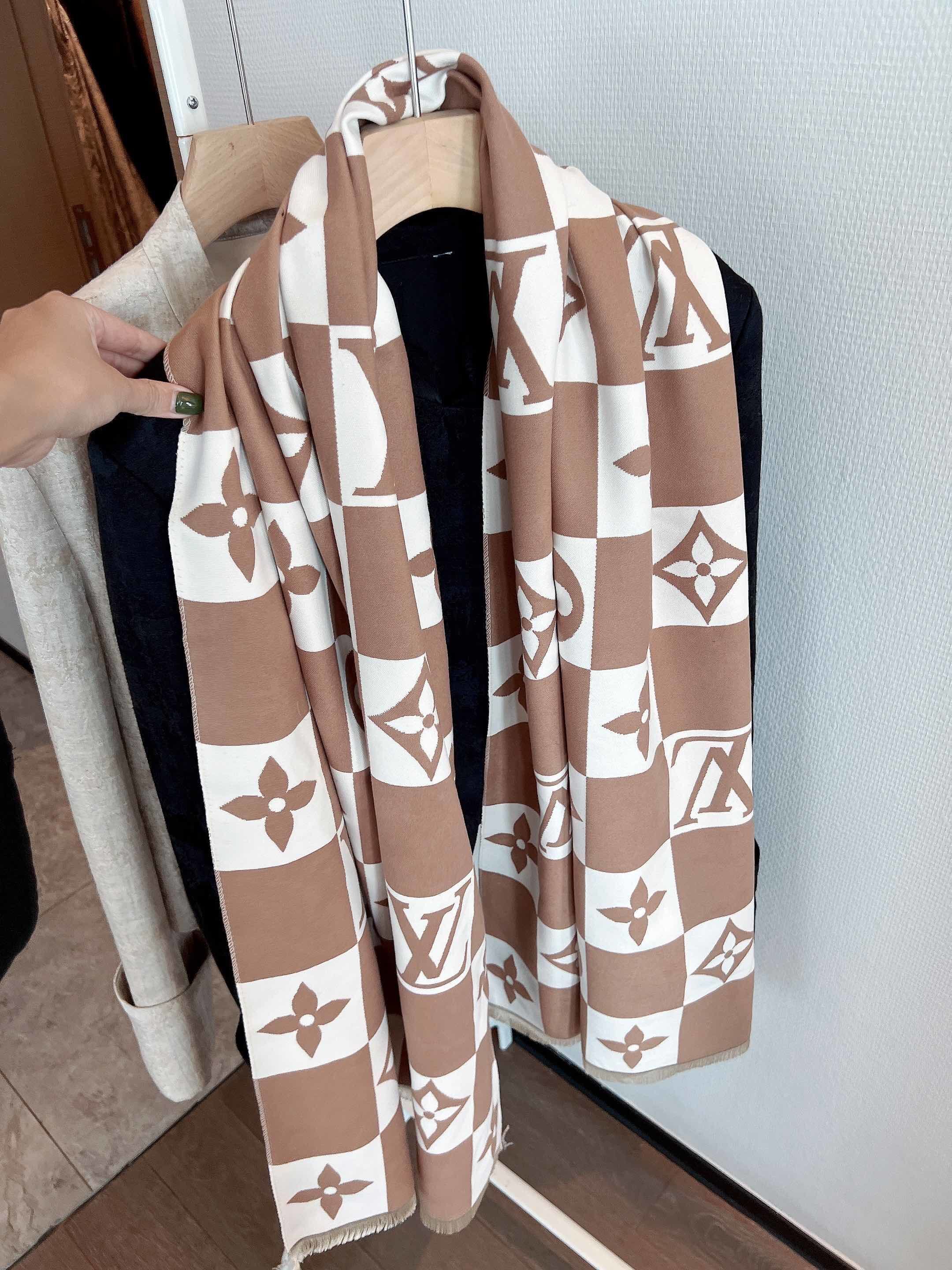 $21.00 LV ZT10013 gallery