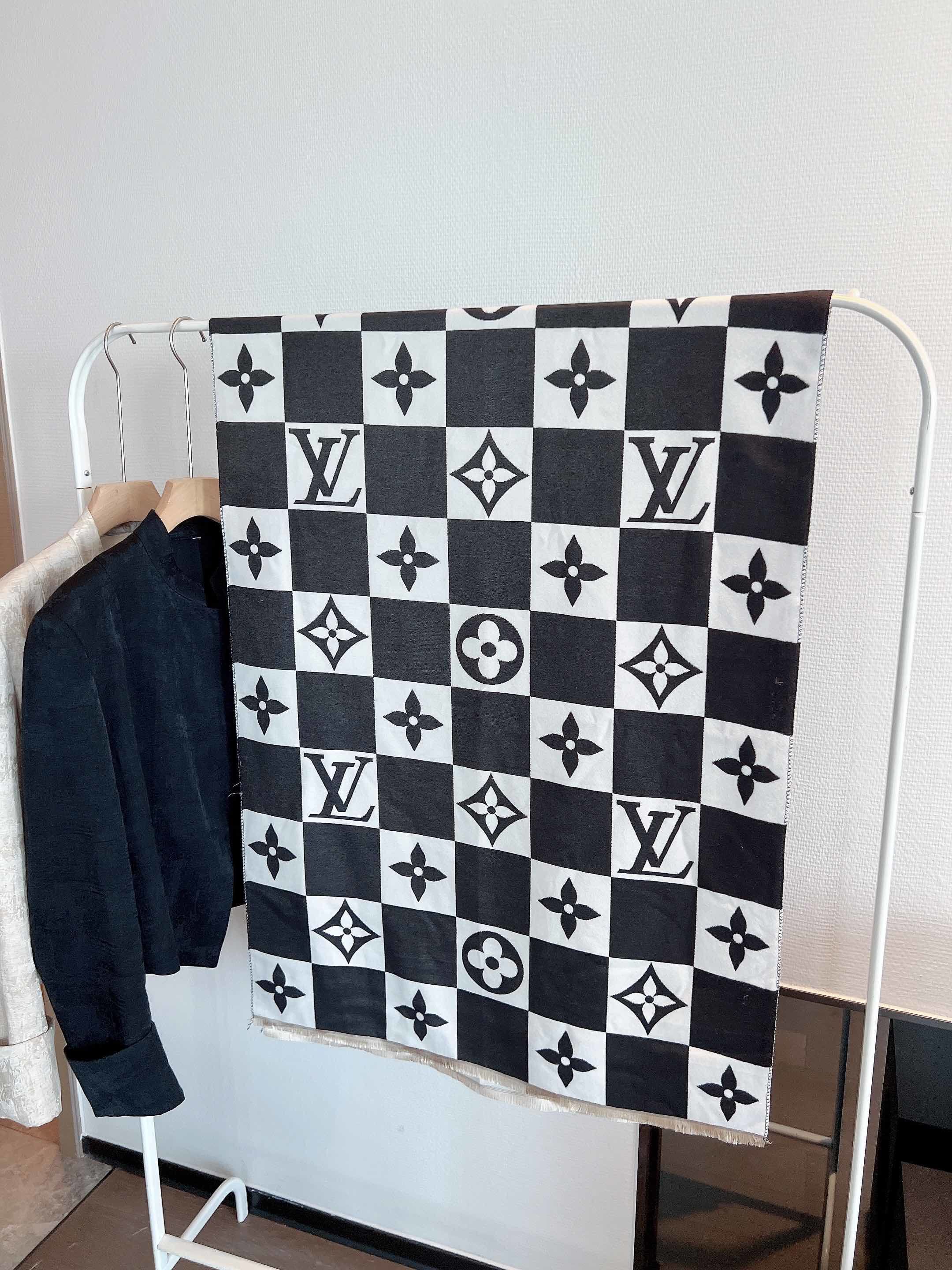 $21.00 LV ZT10013 gallery