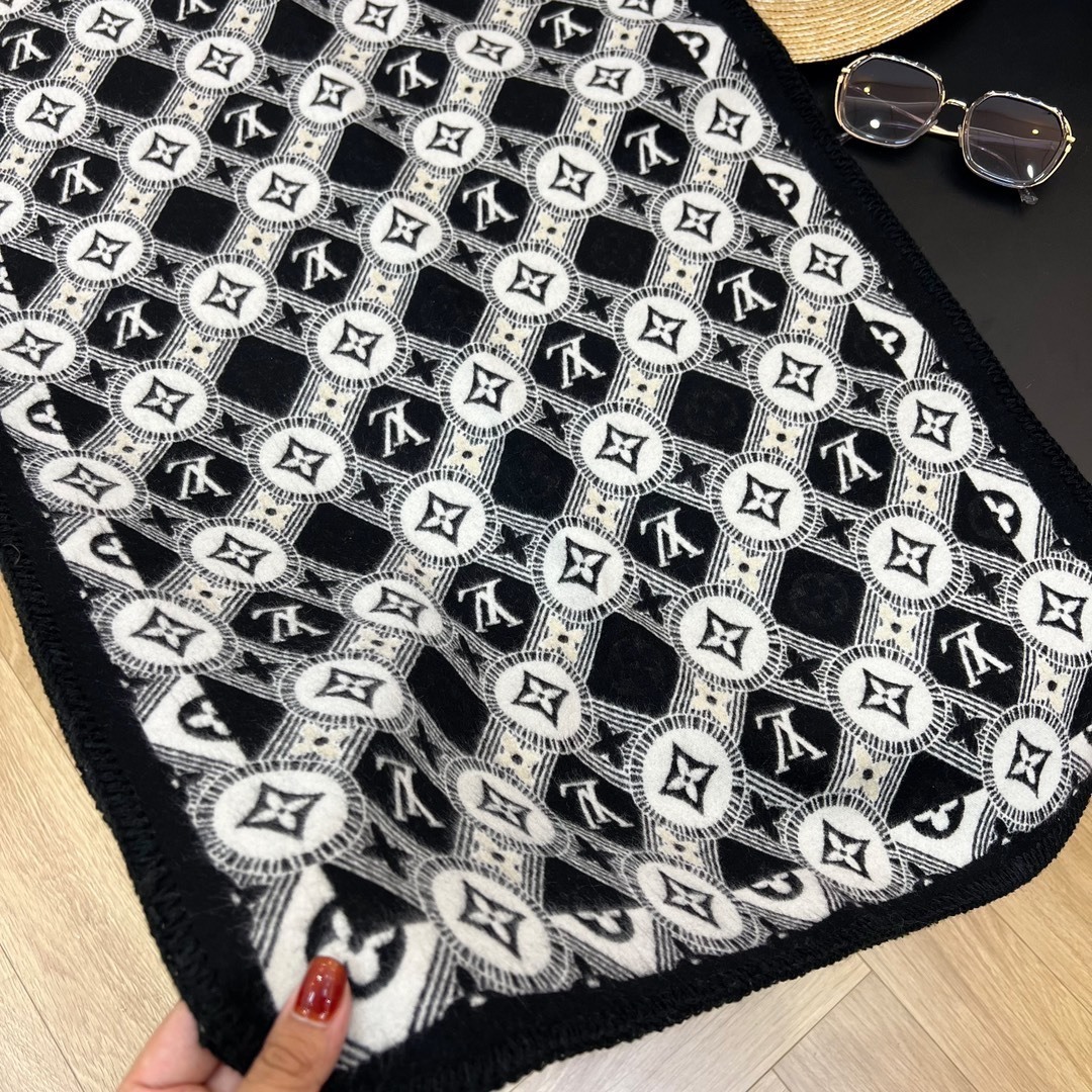 $21.00 LV ZT10021 gallery