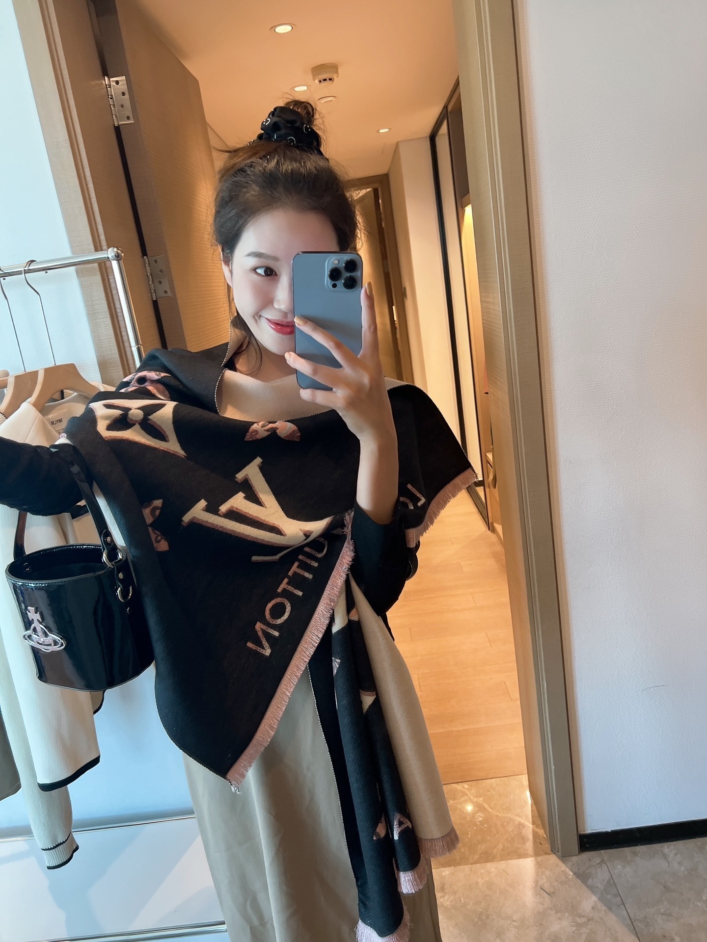 $21.00 LV ZT10037 gallery