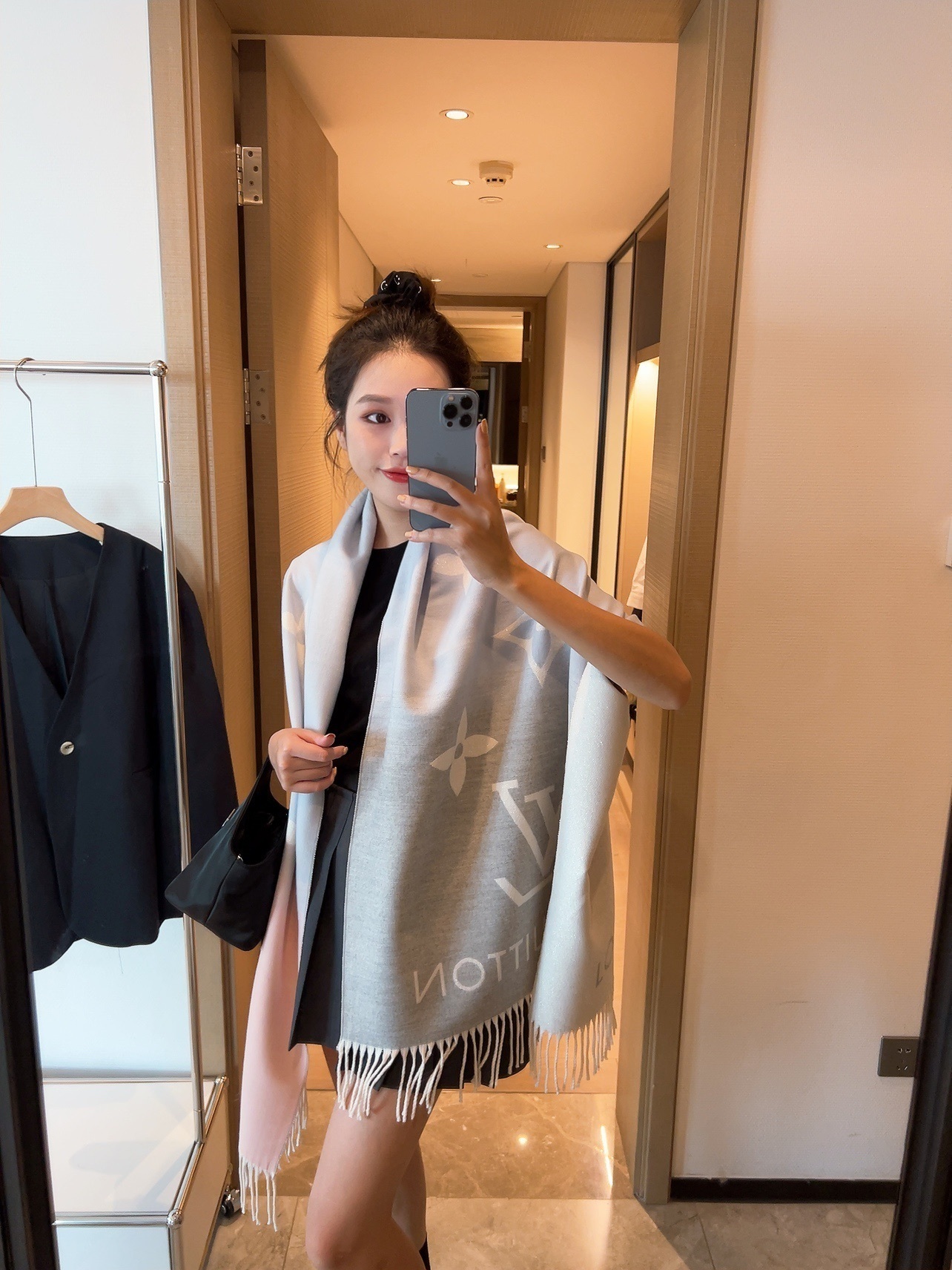 $21.00 LV ZT10038 gallery