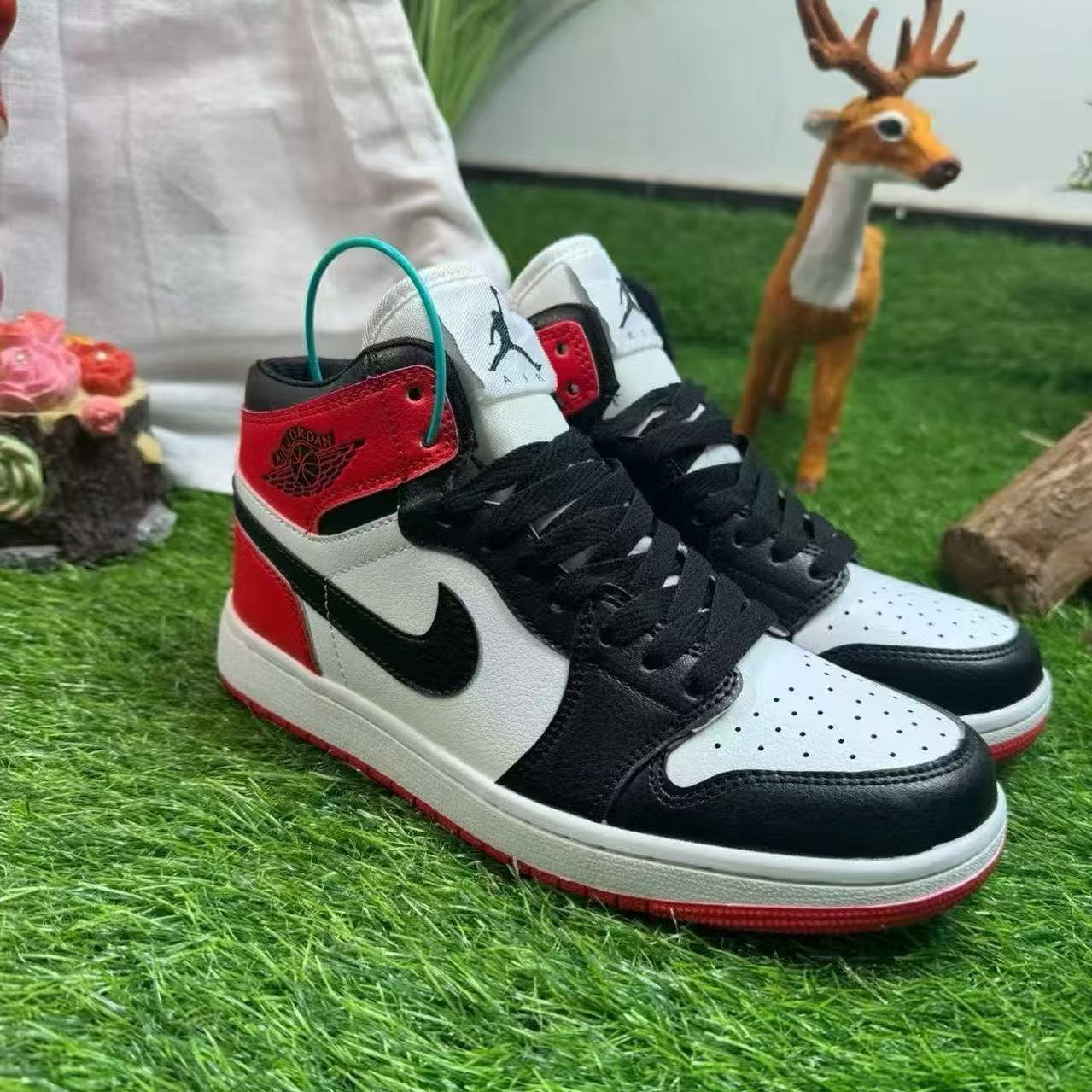 $22.50 NIKE ZT10253 gallery