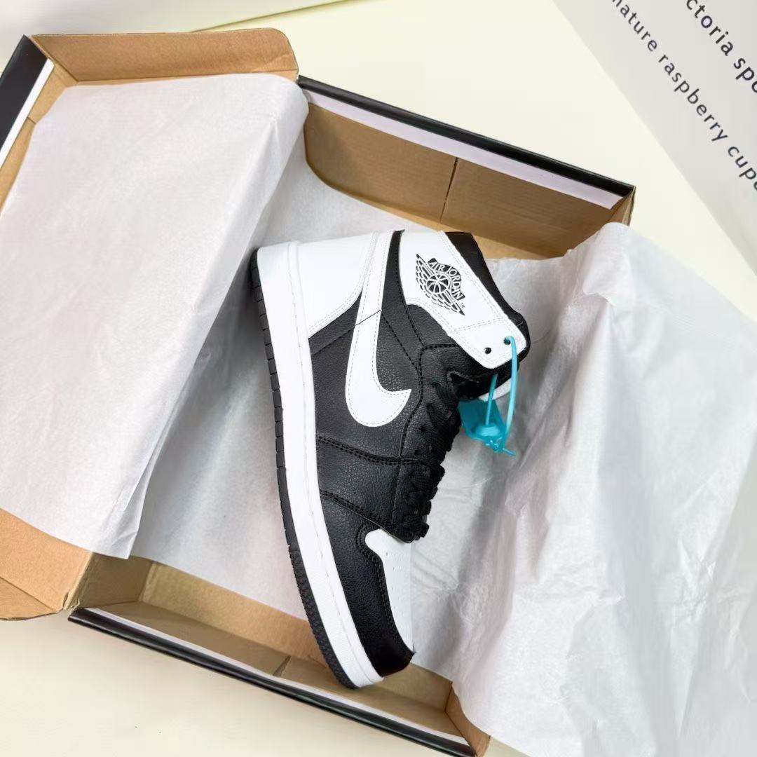 $22.50 NIKE ZT10253 gallery