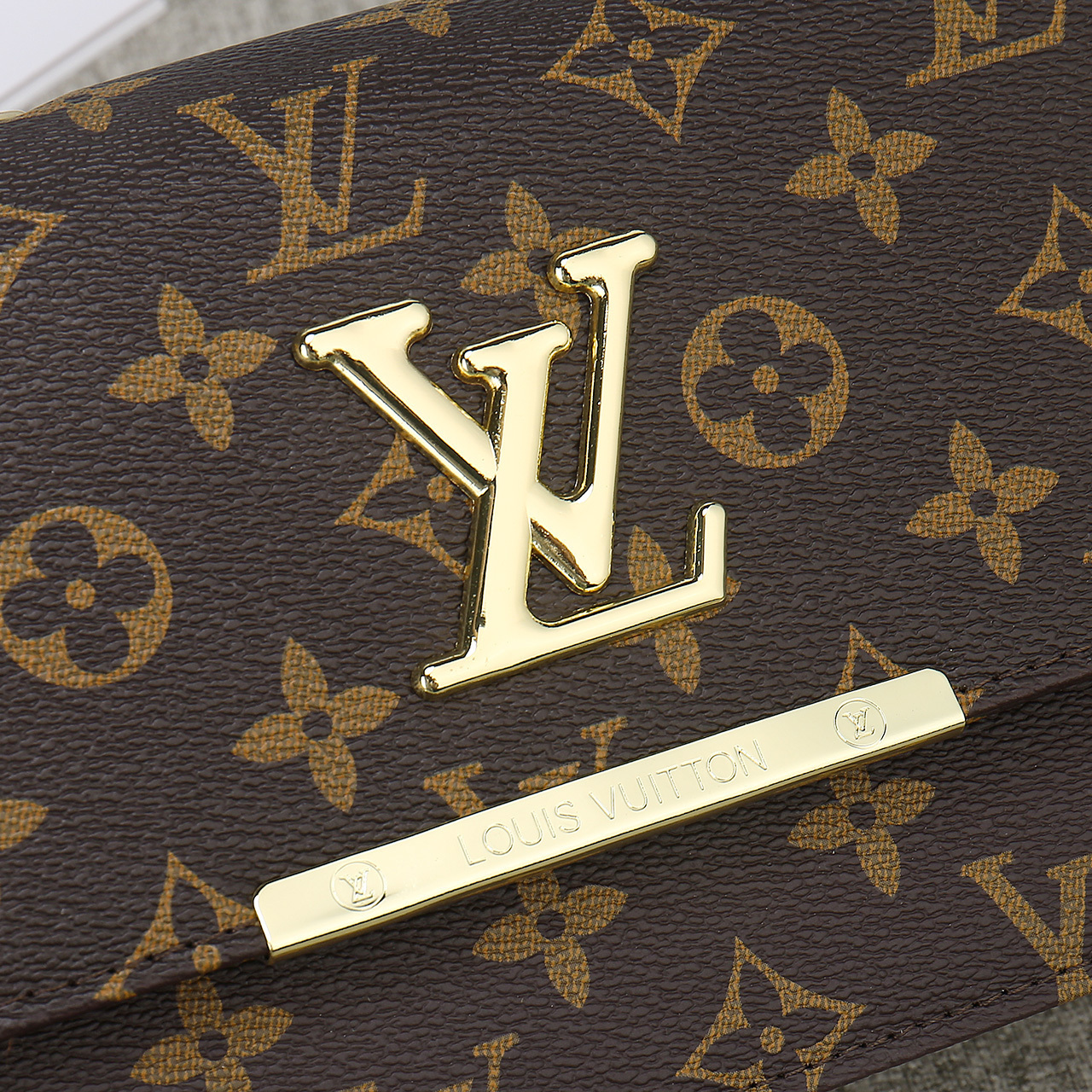 $24.11 LV ZT9738 gallery