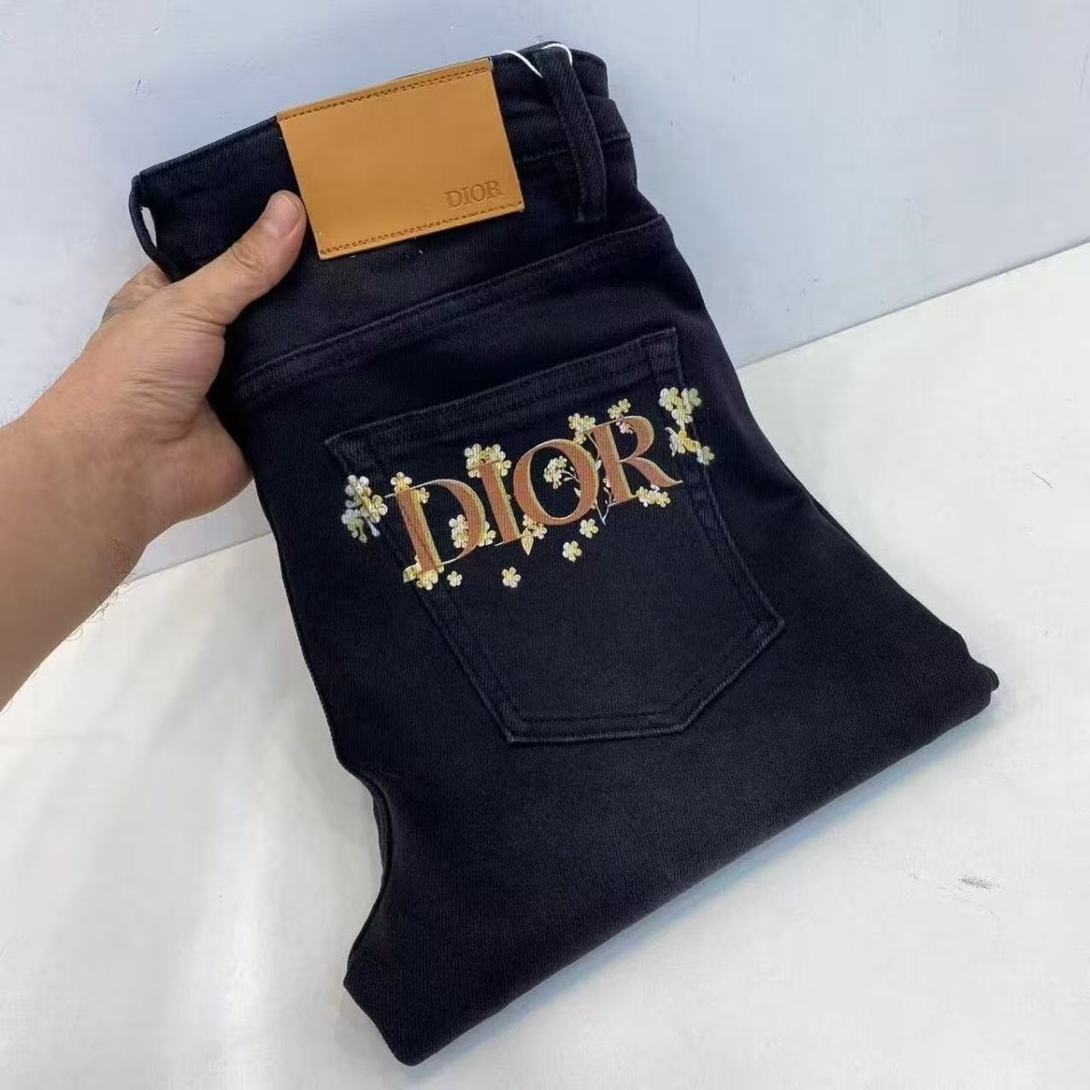 $24.75 DIOR ZT10209 gallery