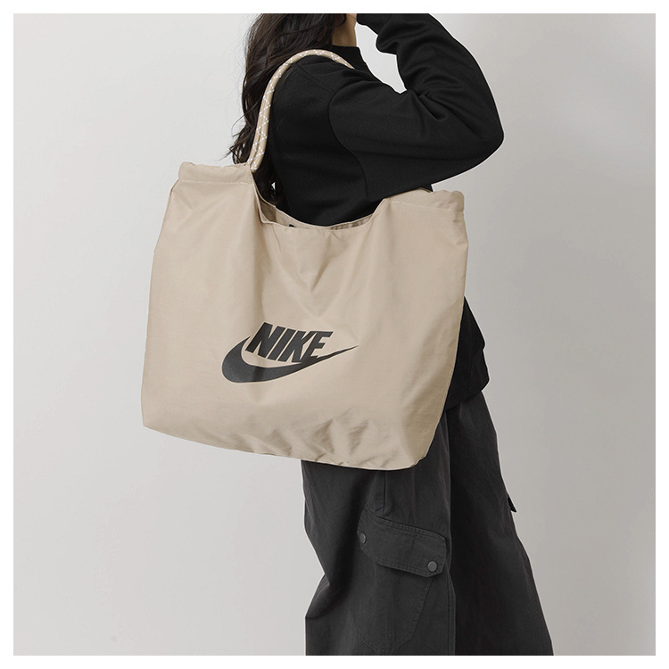 $24.75 NIKE ZT10431 gallery