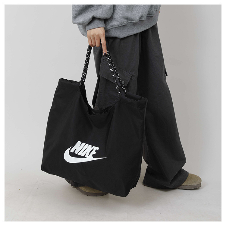 $24.75 NIKE ZT10431 gallery