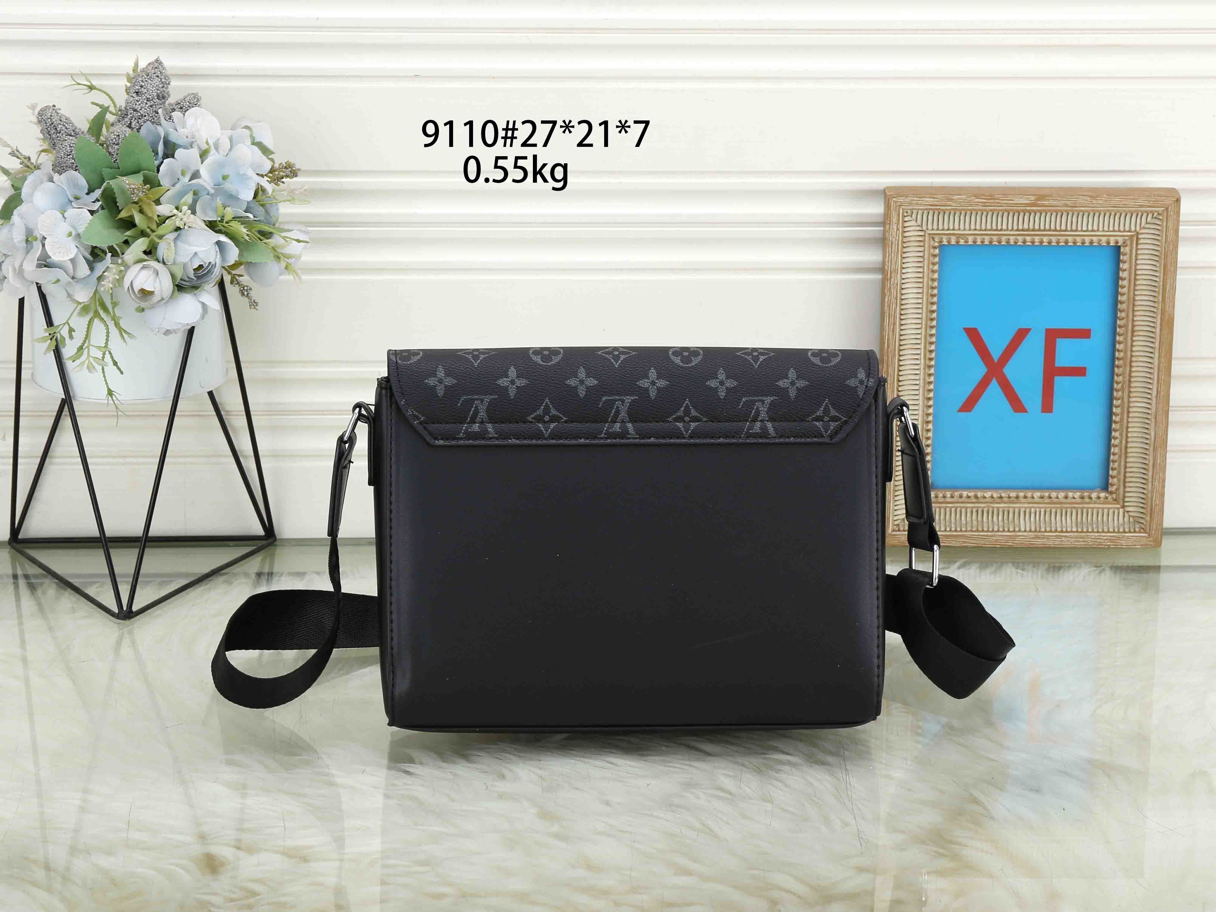 $25 LV ZT9741 gallery