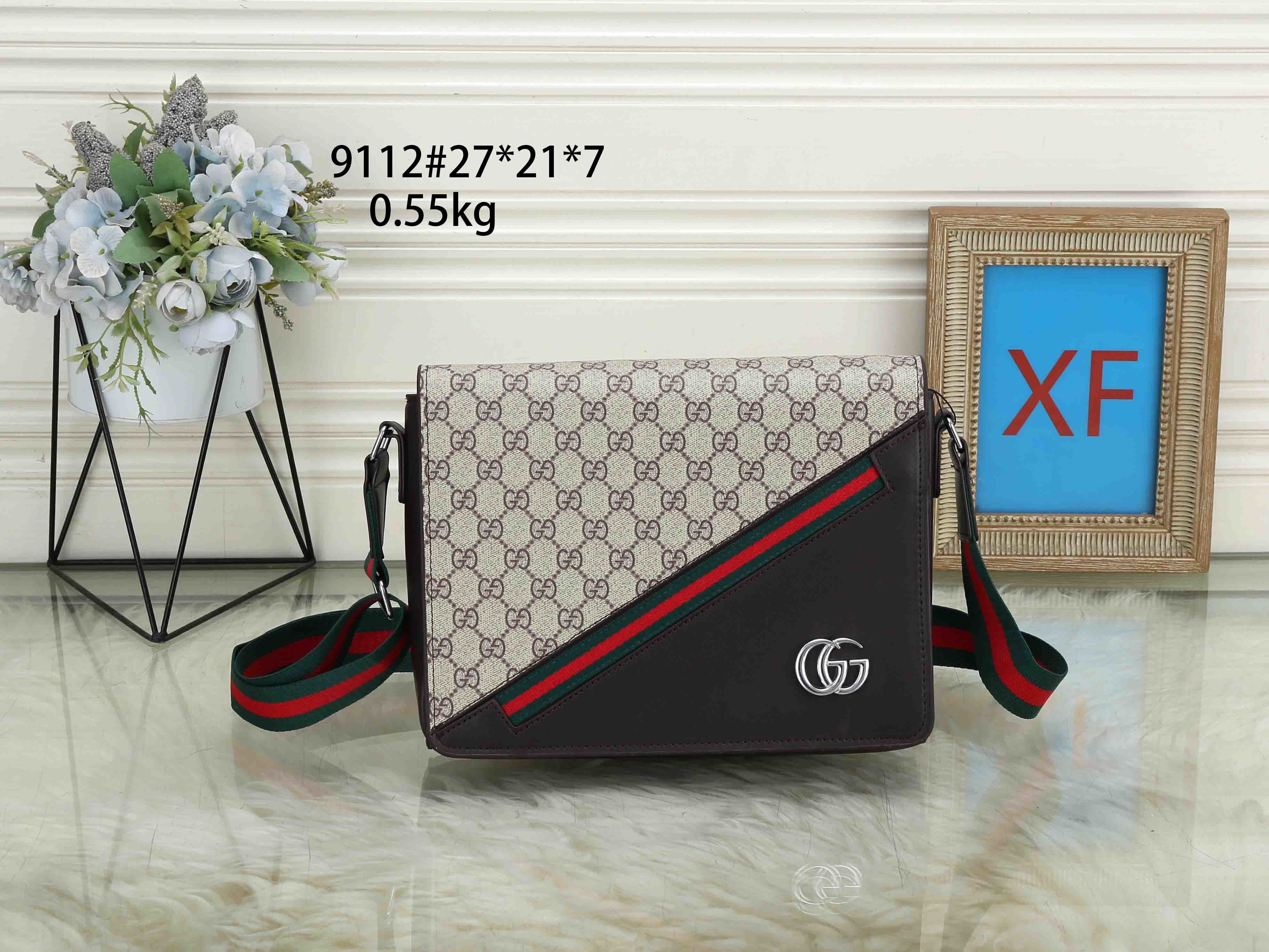 $25 LV ZT9742 gallery