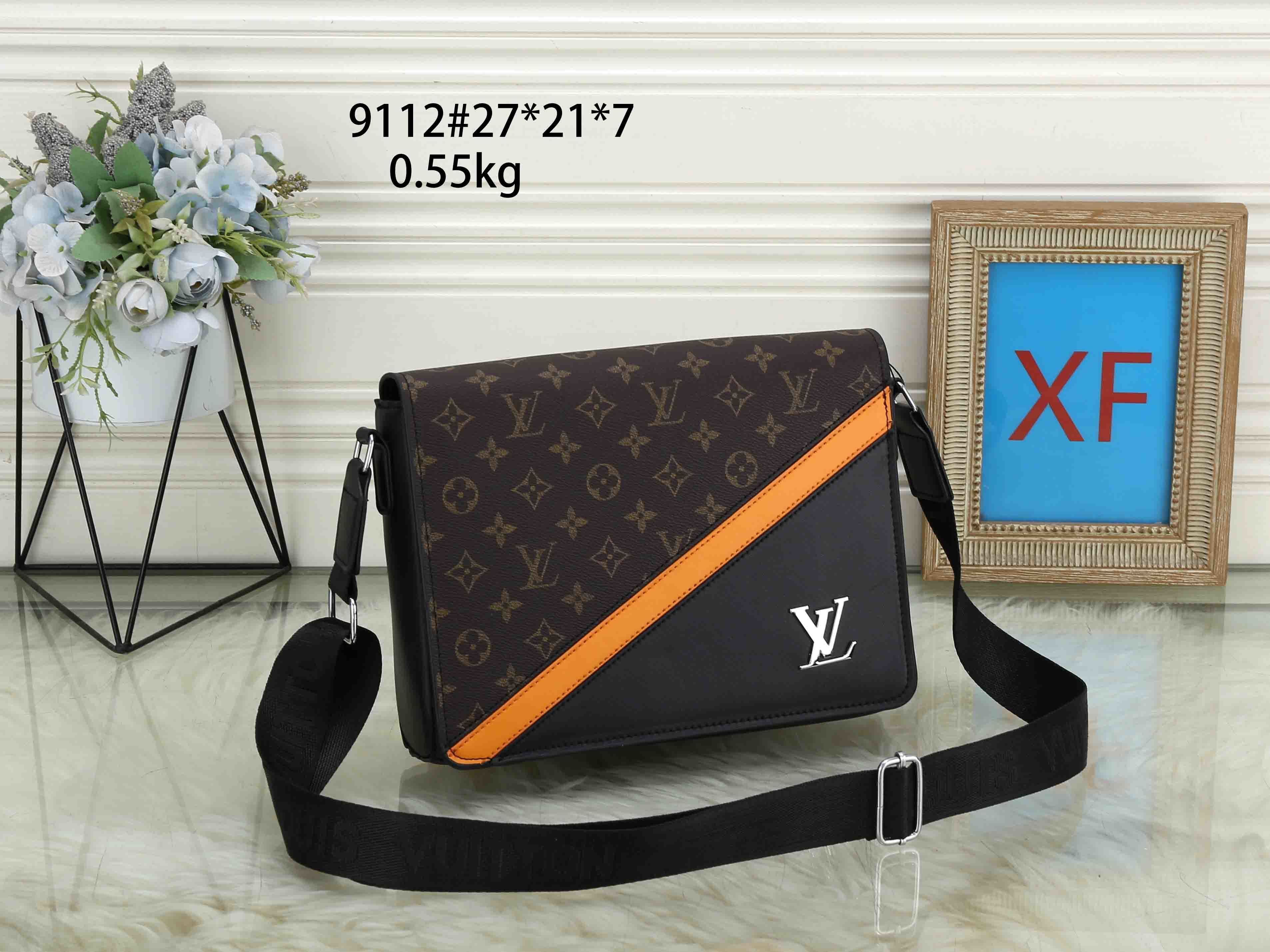 $25 LV ZT9742 gallery