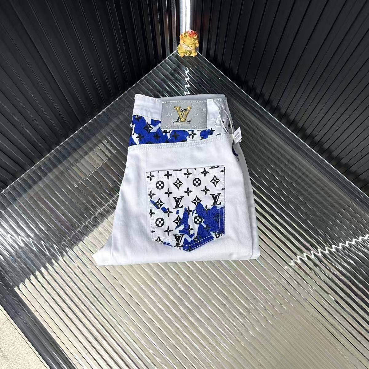 $27 LV ZT10218 gallery