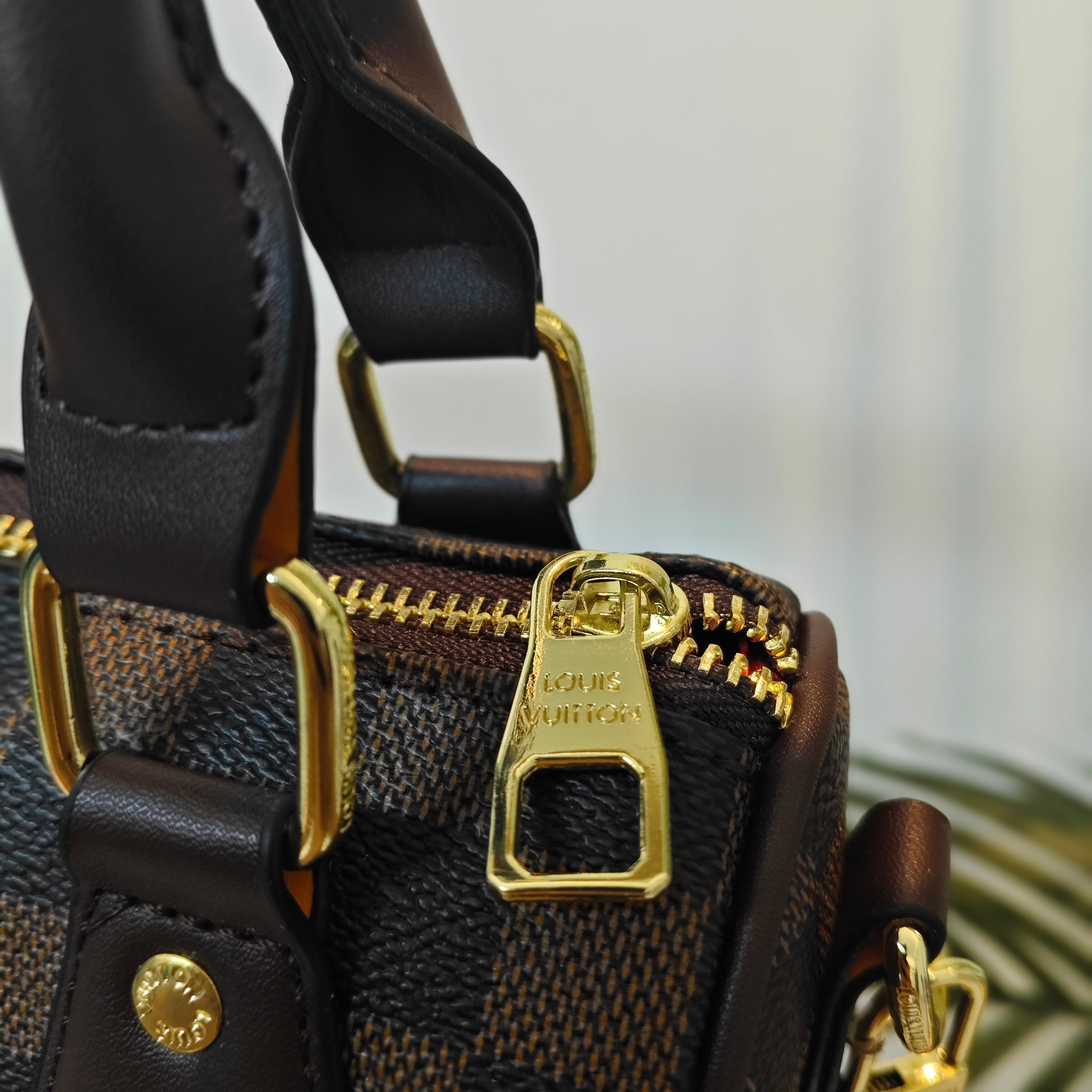 $27 LV ZT10405 gallery