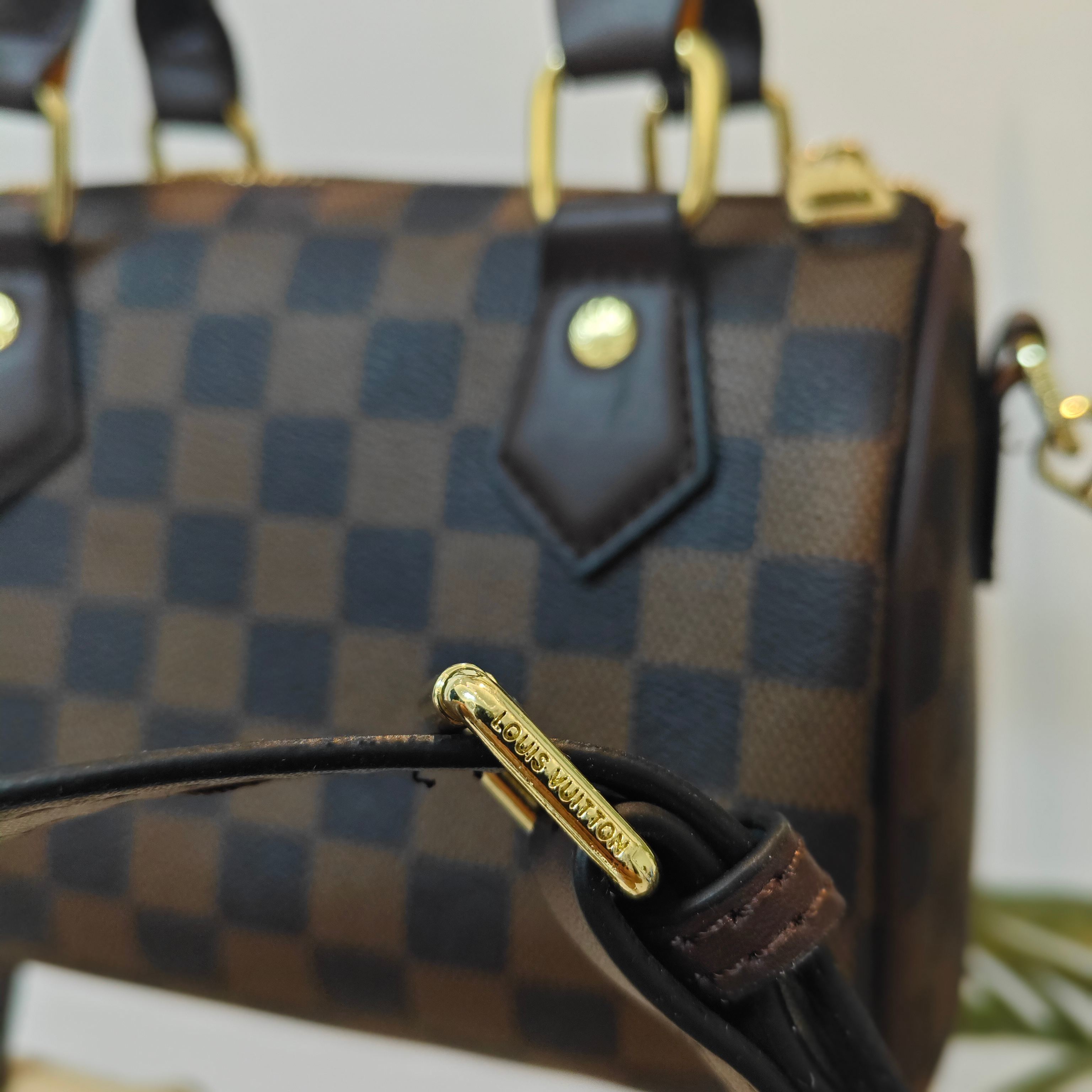 $27 LV ZT10405 gallery