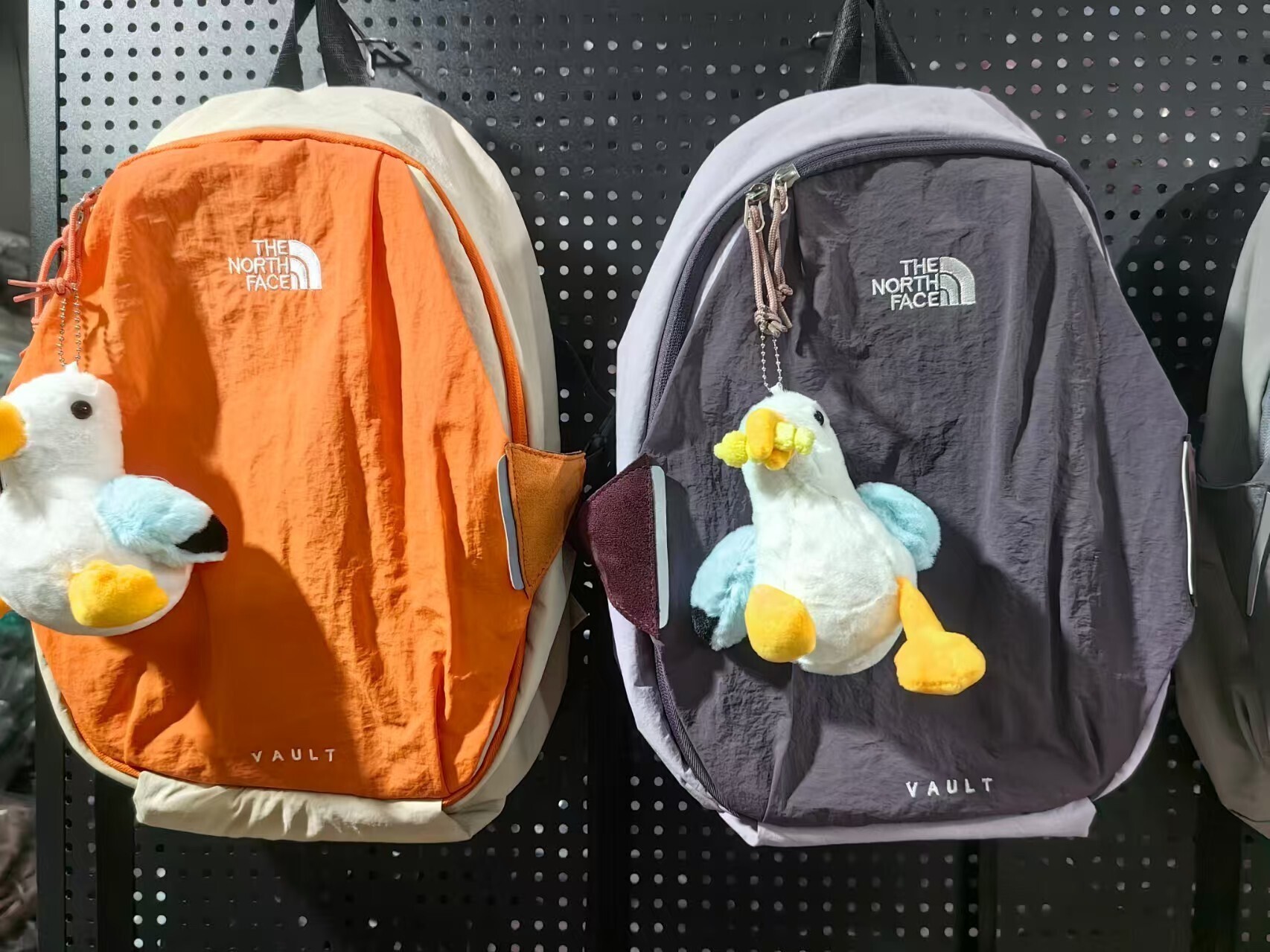 $27 The North Face ZT10403 gallery