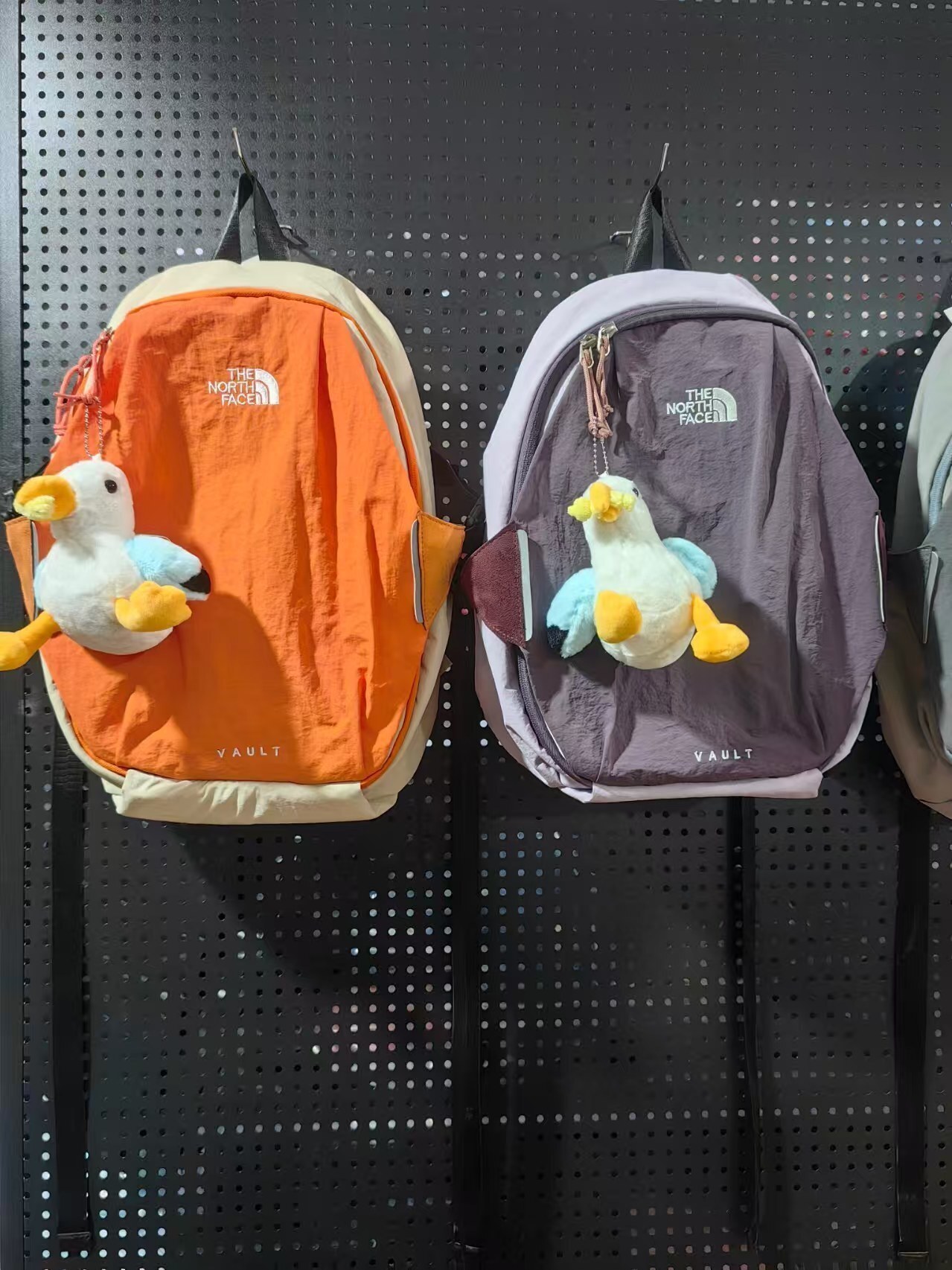 $27 The North Face ZT10403 gallery