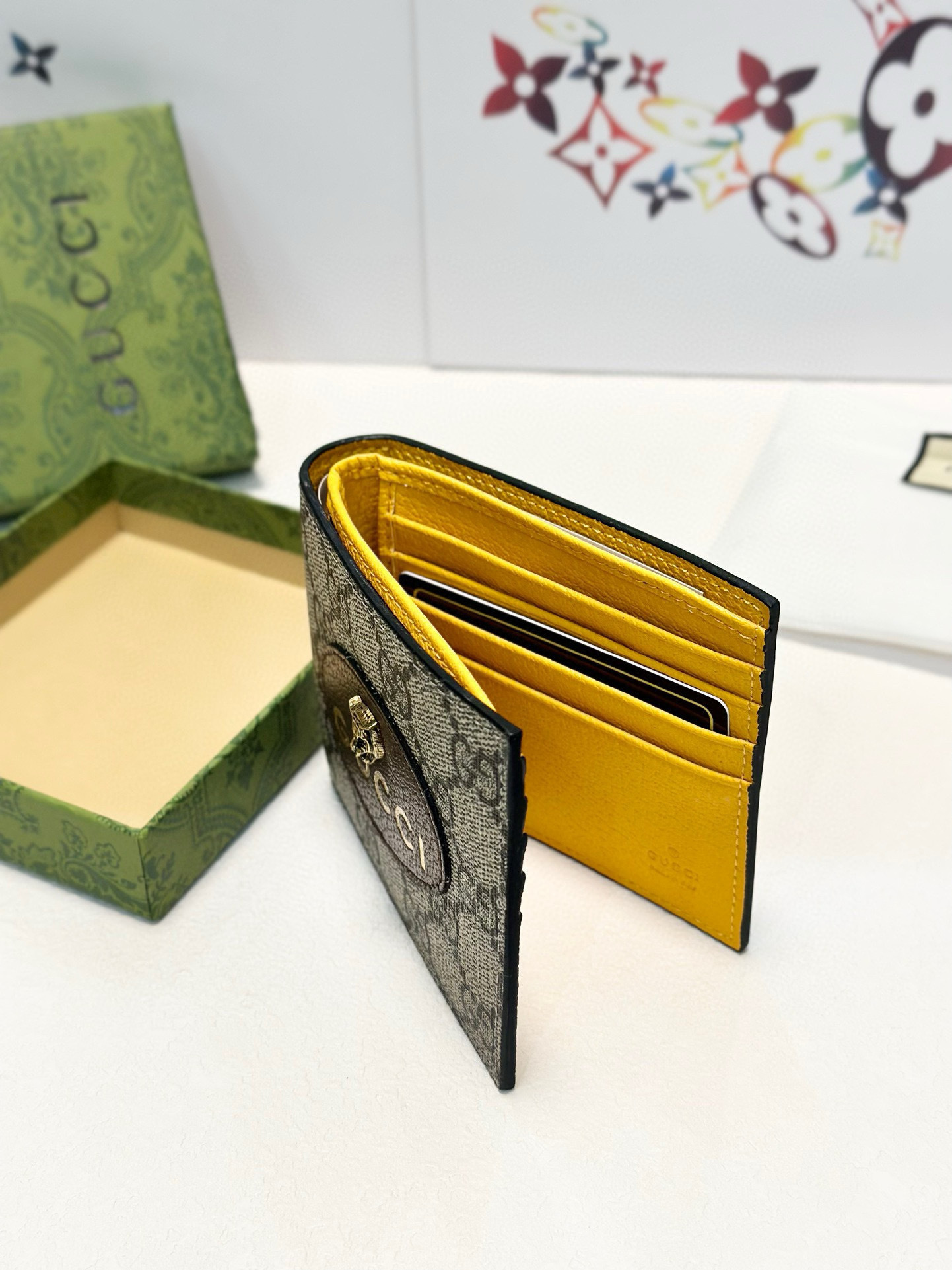 $27.68 GUCCI ZT9563 gallery