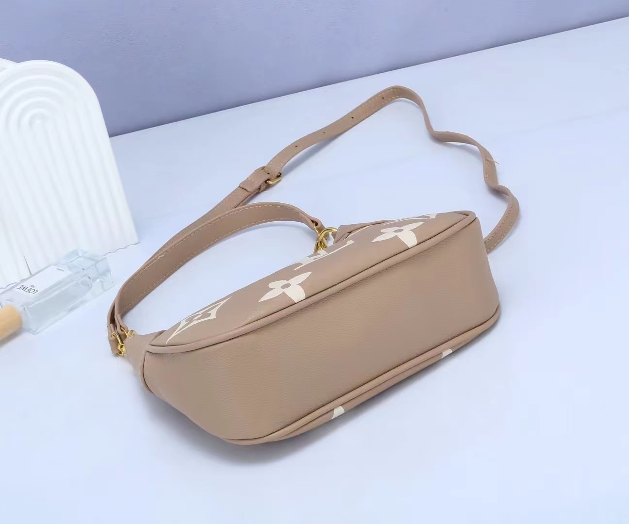 $27.68 LV ZT9726 gallery