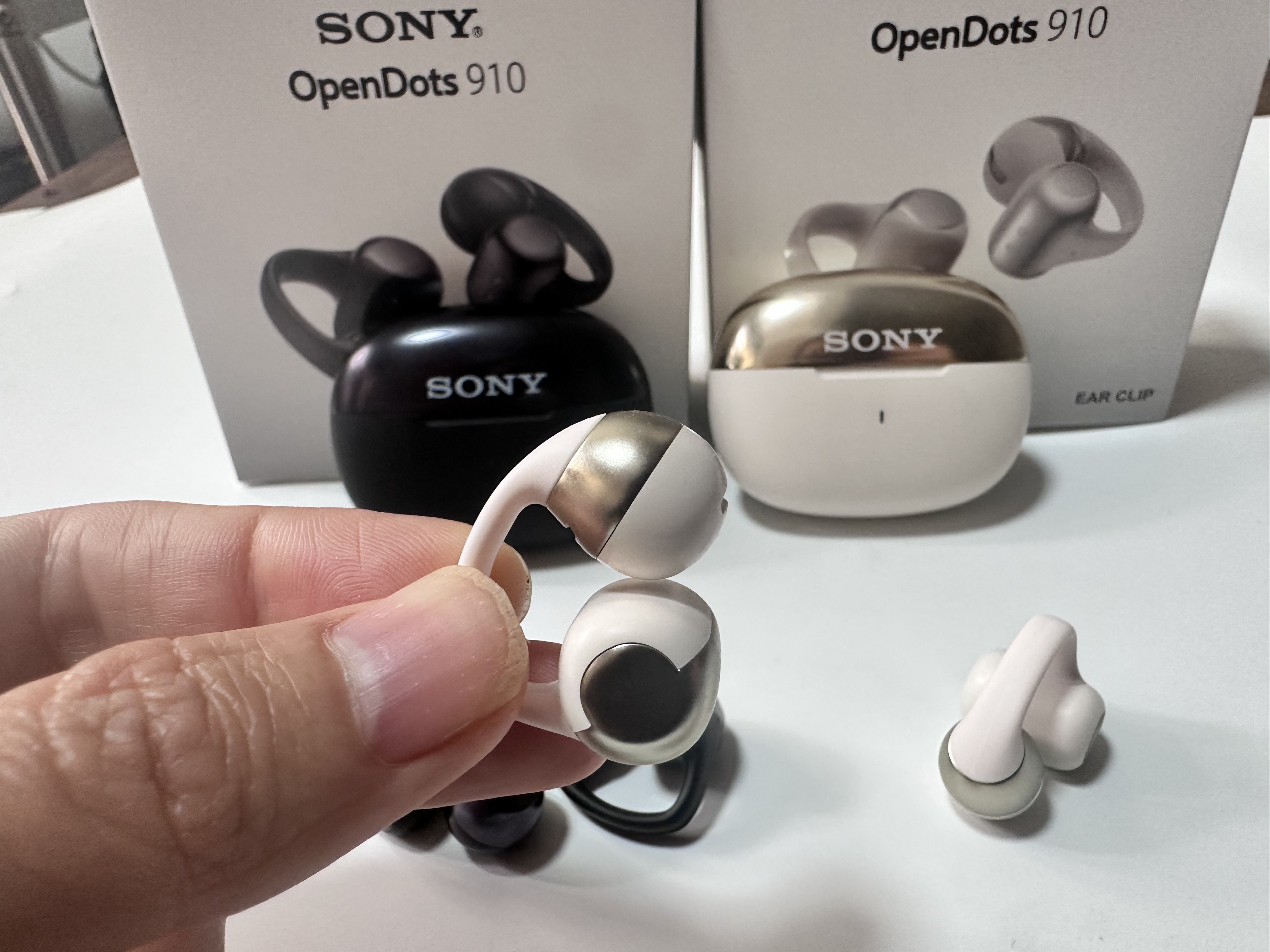 $27.68 SONY ZT9779 gallery