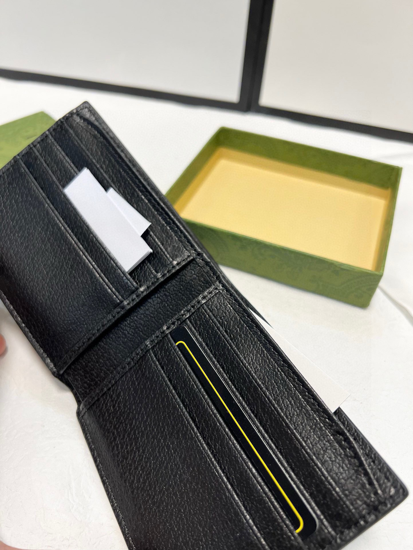 $28.58 GUCCI ZT9573 gallery