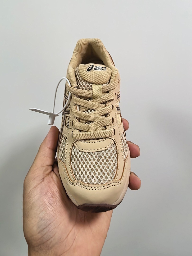 $29.47 ASICS ZT8886 gallery