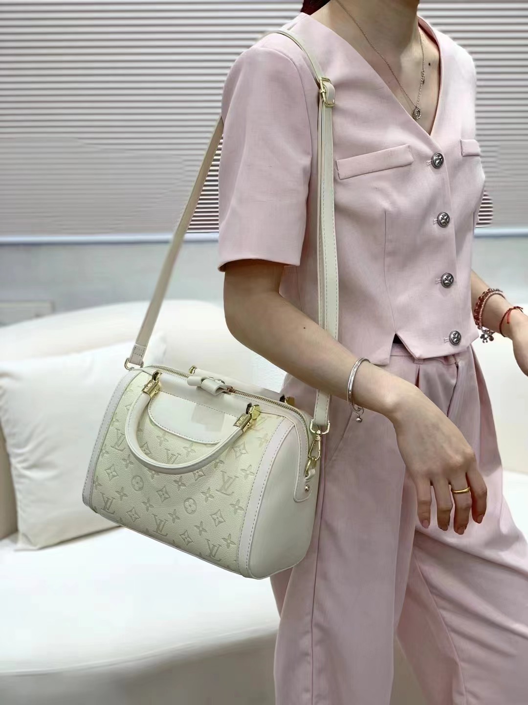 $31.25 LV ZT9736 gallery