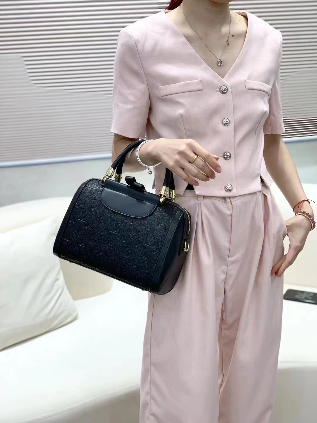 $31.25 LV ZT9736 gallery