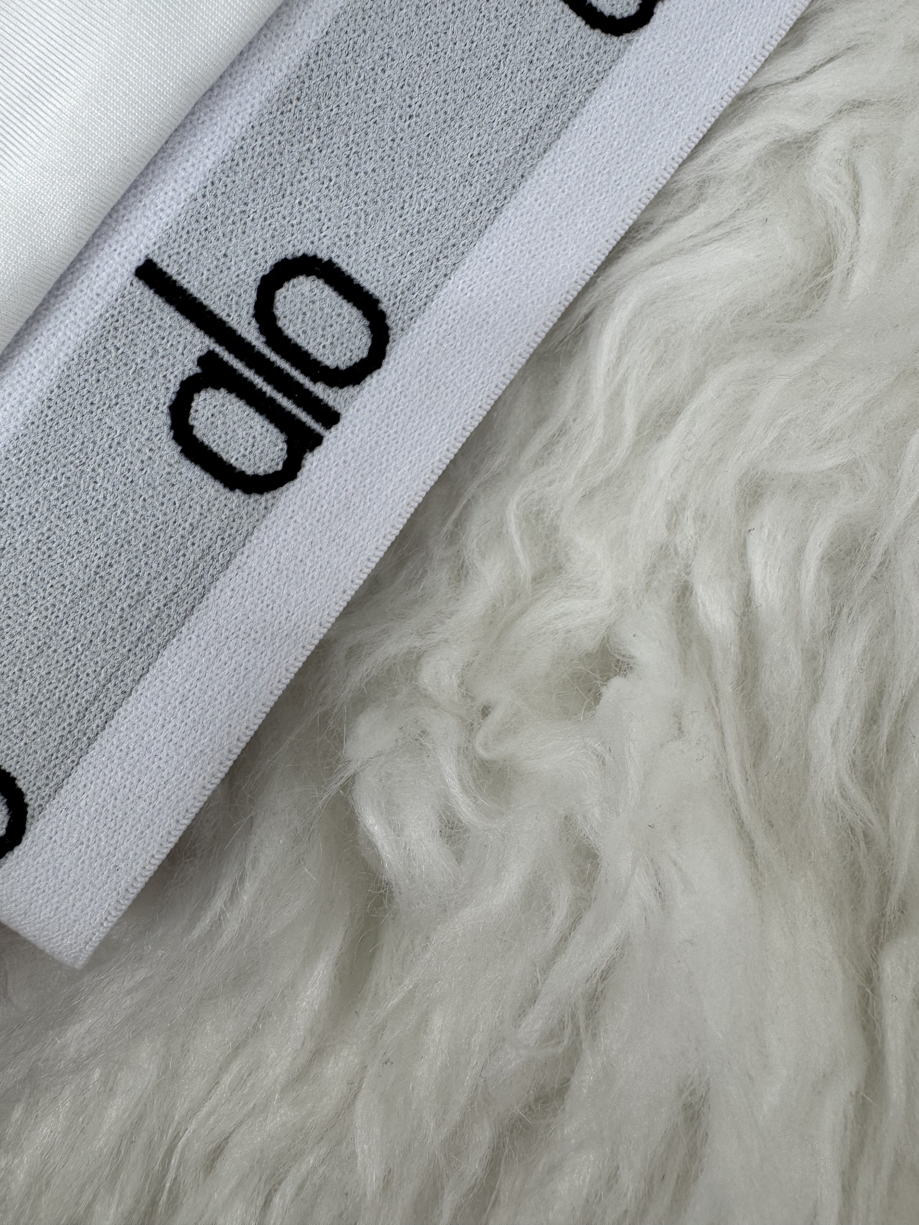 $32.07 ALO ZT9364 gallery