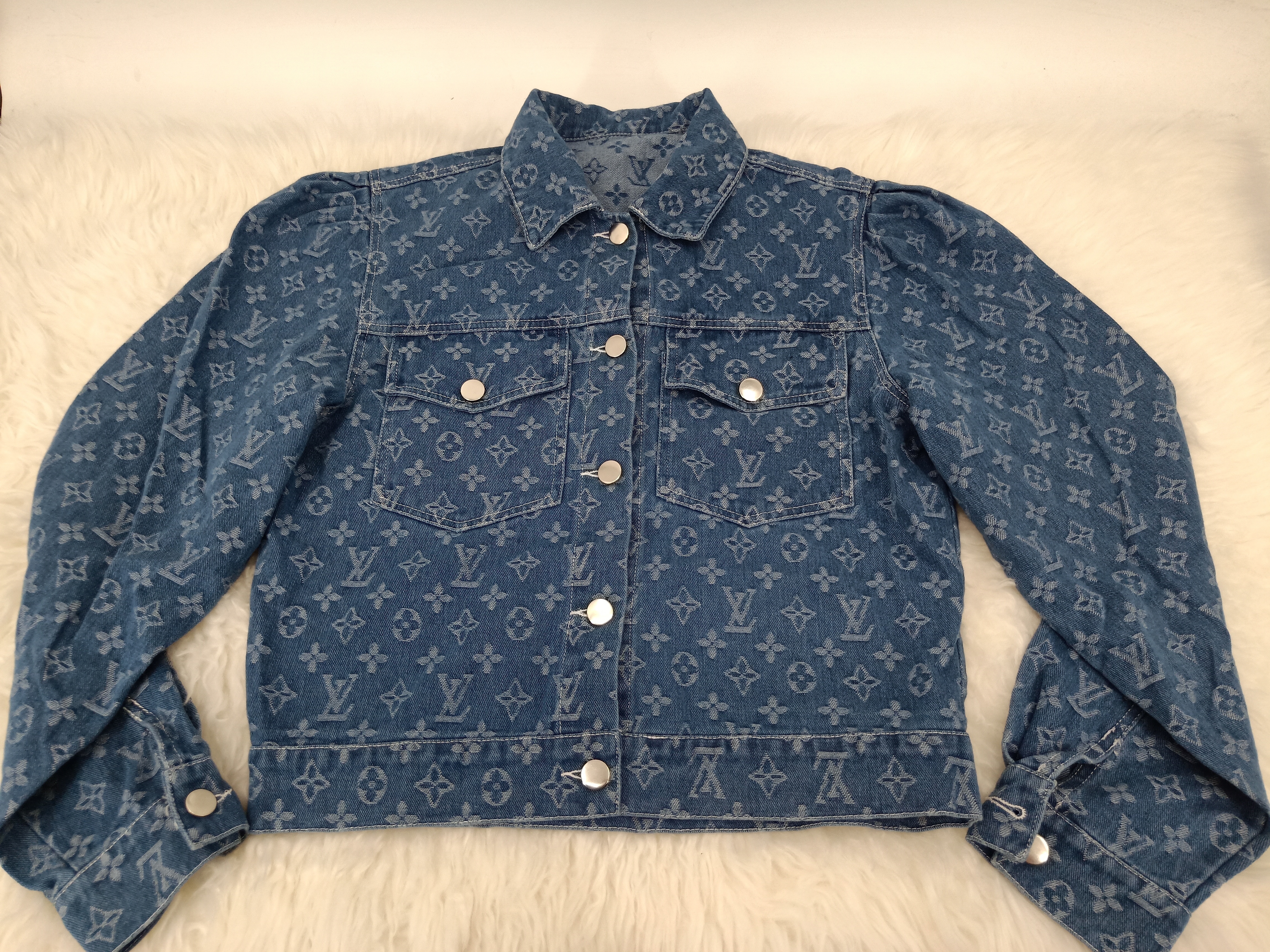 $32.07 LV ZT9396 gallery