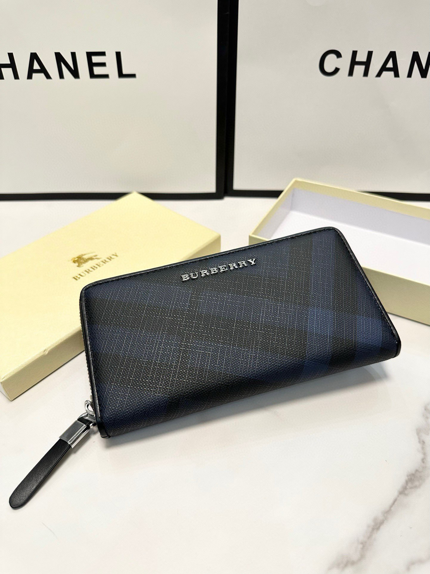 $32.15 Burberry ZT9575 gallery