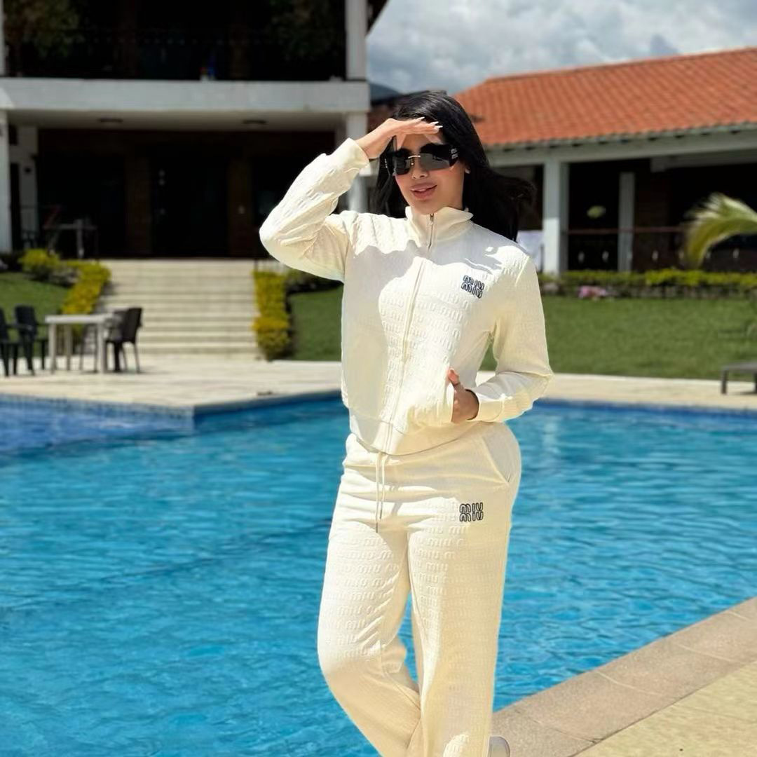 $35.43 MIUMIU ZT9383 gallery