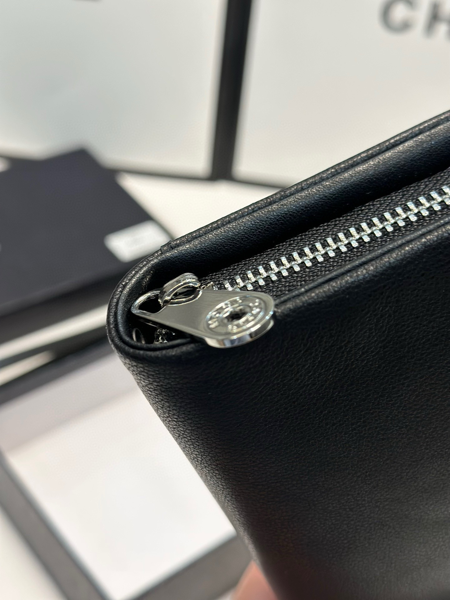 $35.72 Montblanc ZT9579 gallery