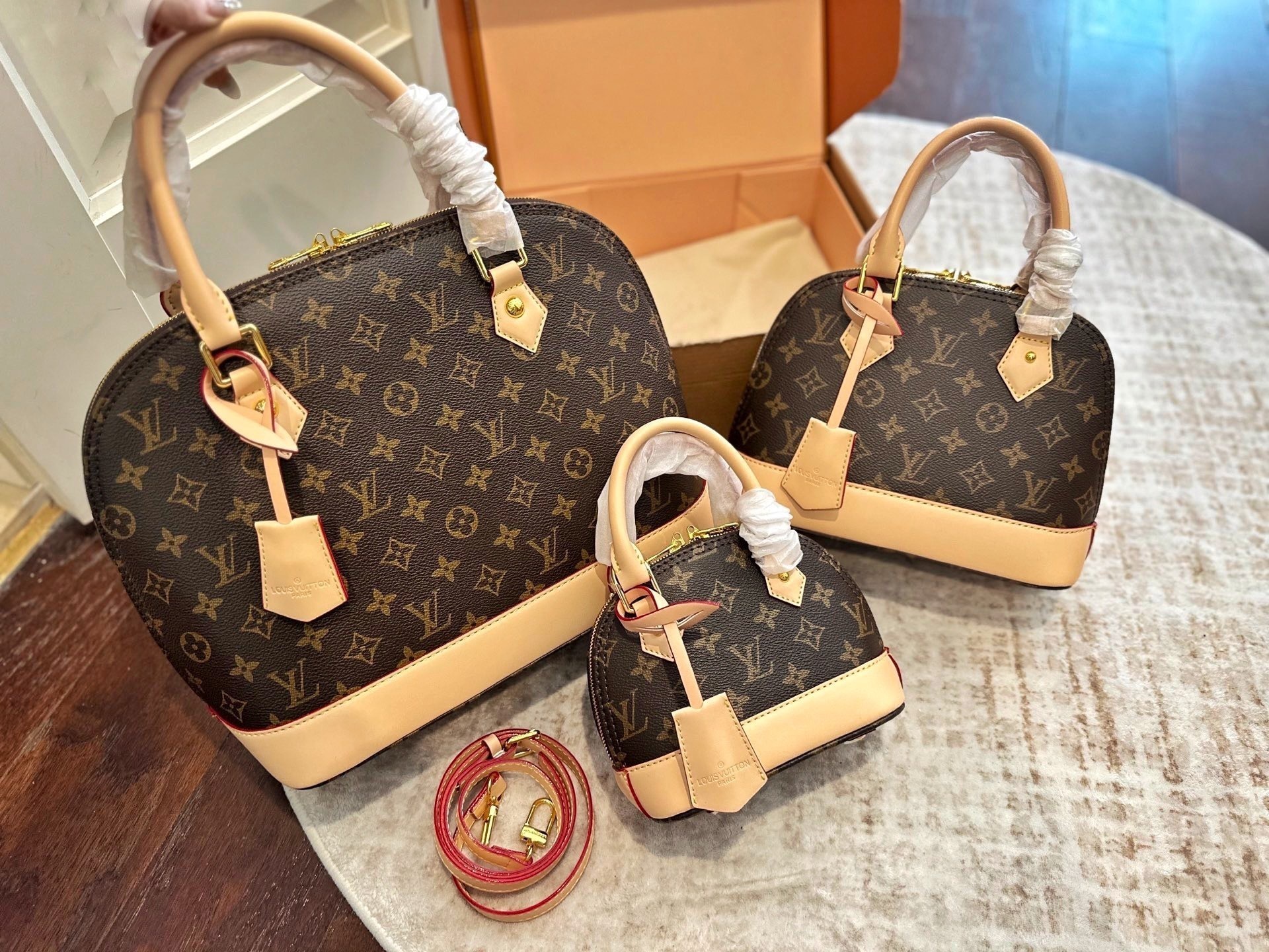 $38.60-$45.95 LV ZT10072 gallery