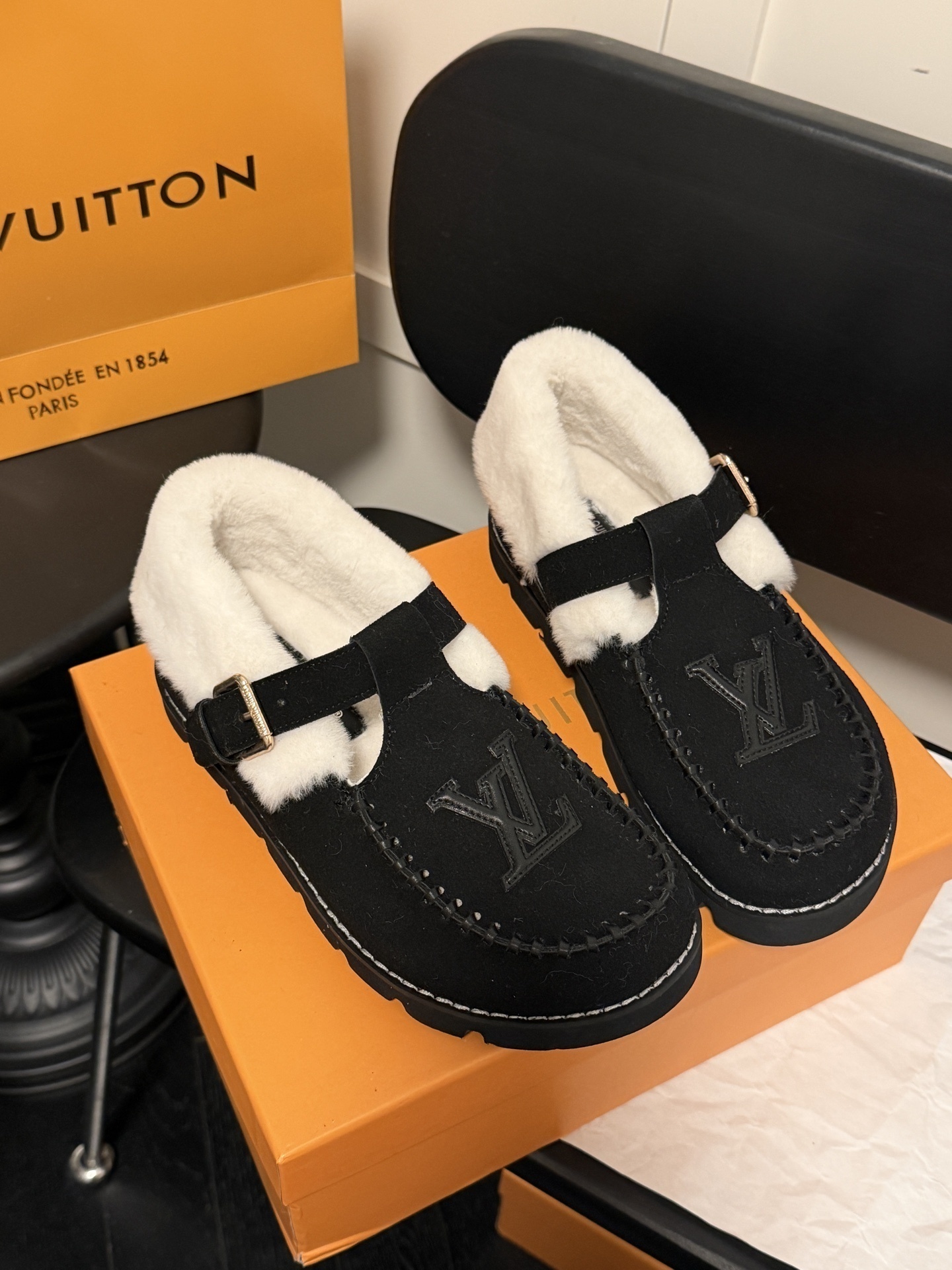 $41.07 LV ZT9864 gallery