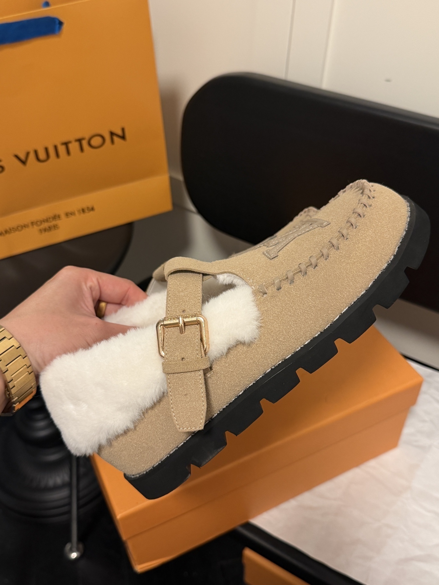 $41.07 LV ZT9864 gallery