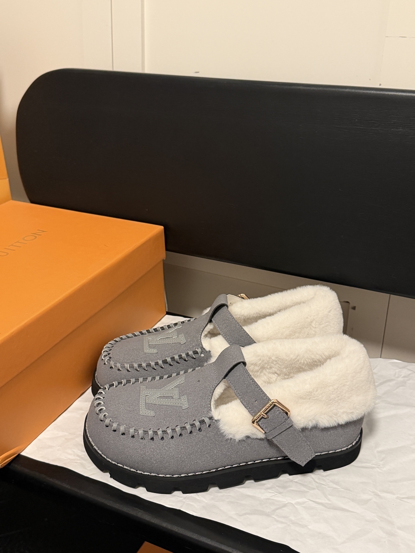 $41.07 LV ZT9864 gallery