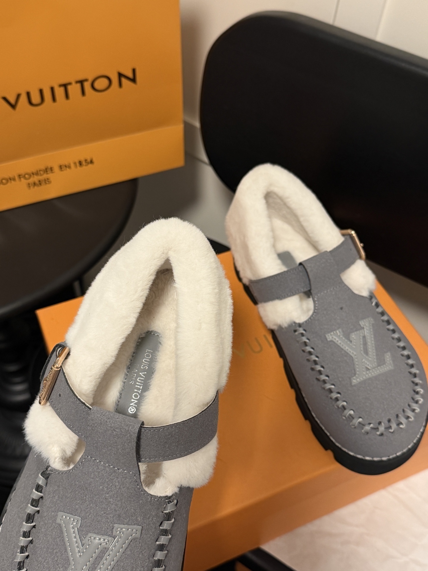 $41.07 LV ZT9864 gallery