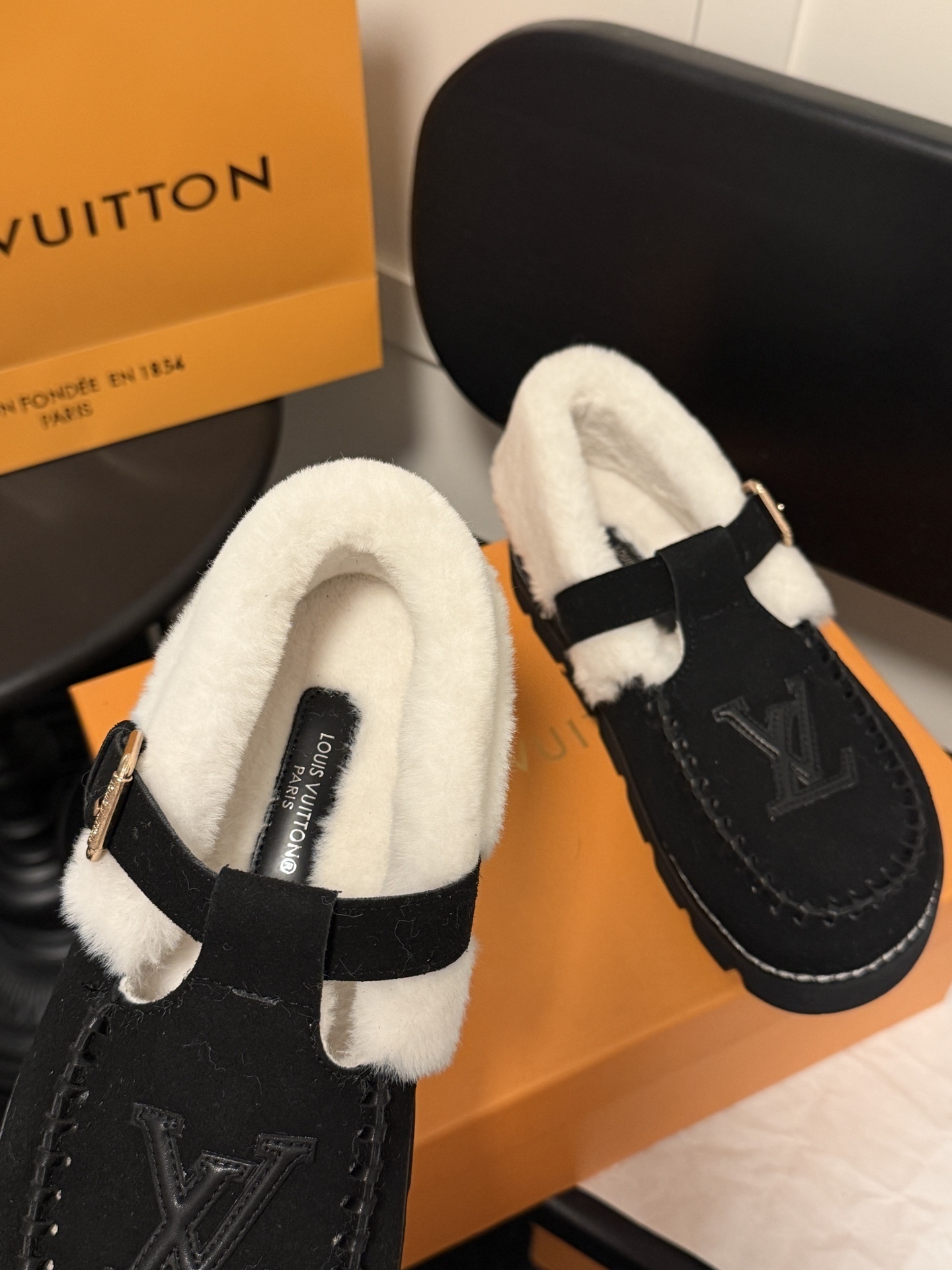 $41.07 LV ZT9864 gallery