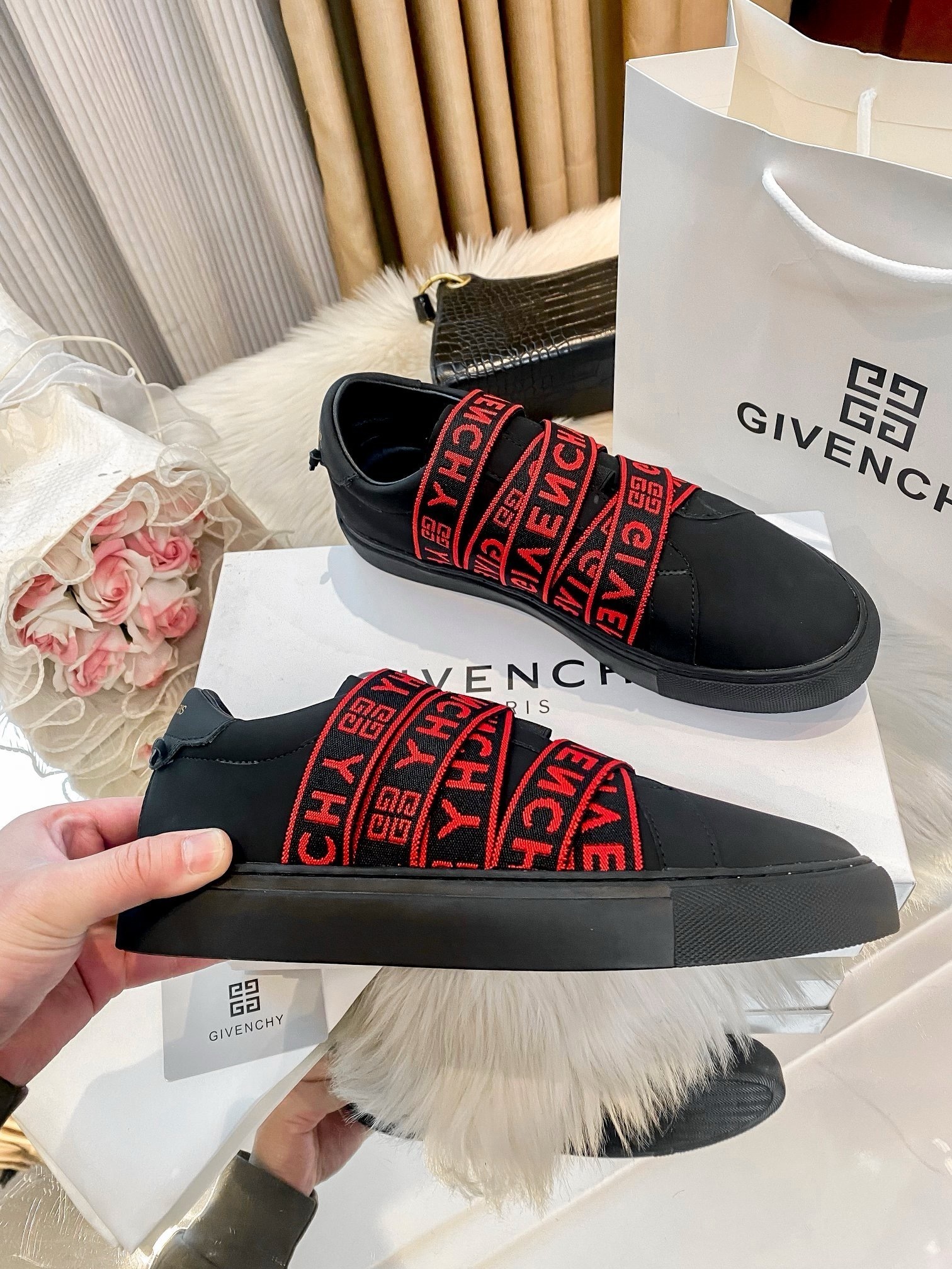 $41.43 GIVENCHY ZT9886 gallery